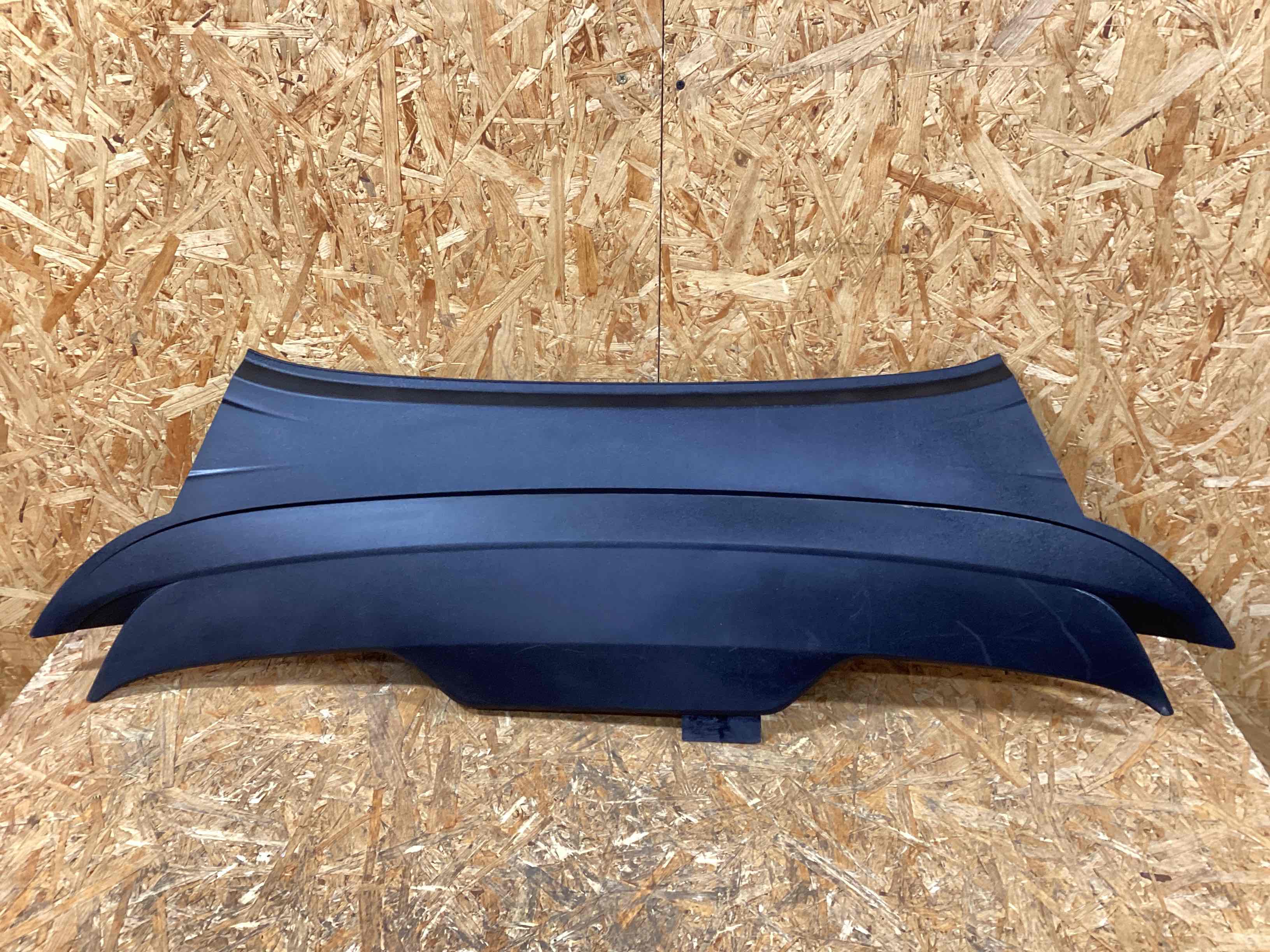 Пластик моторного отсека Porsche Taycan 160226-101