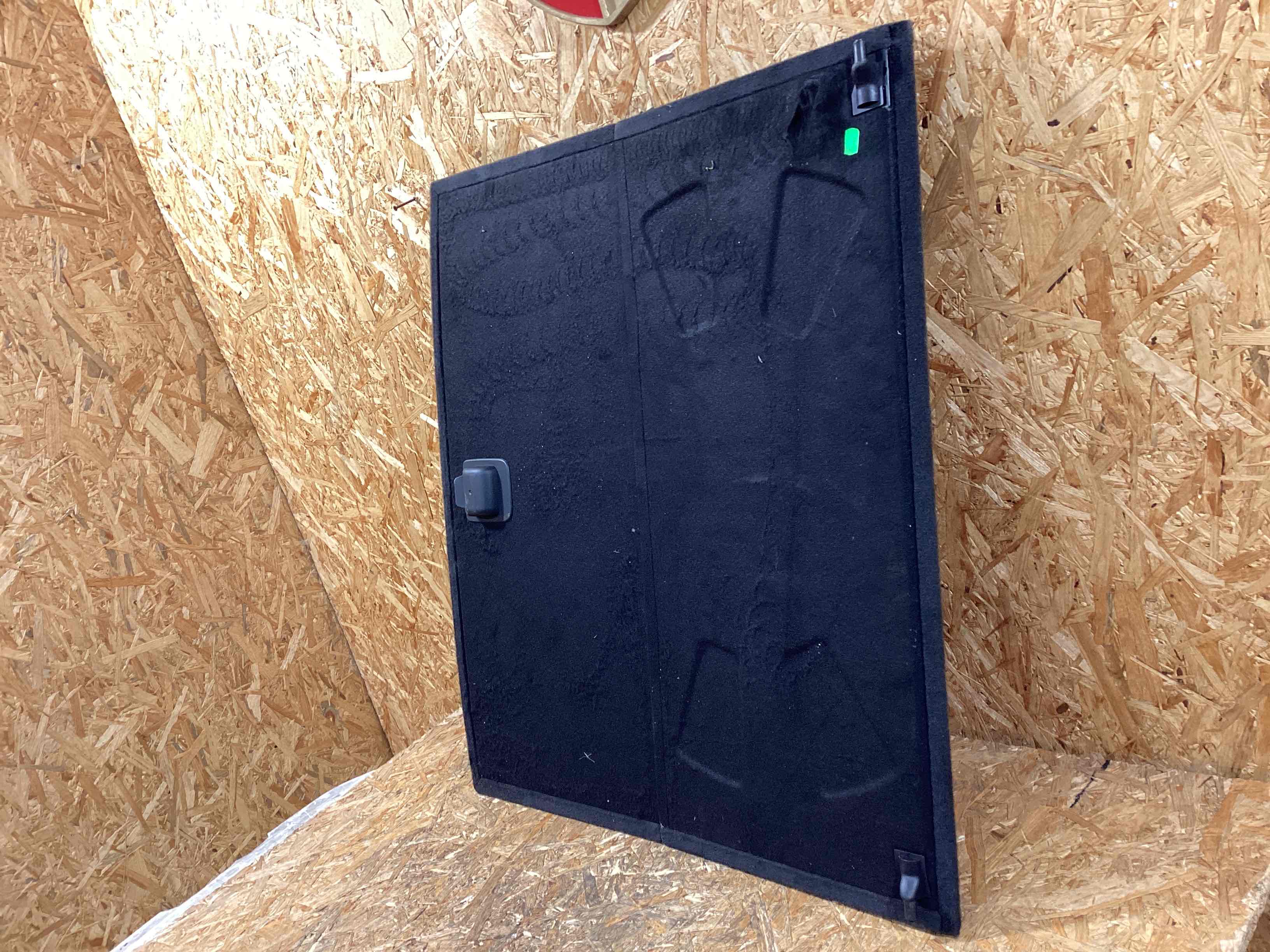 Напольное покрытие багажника, полка багажника Porsche Macan 160226-102