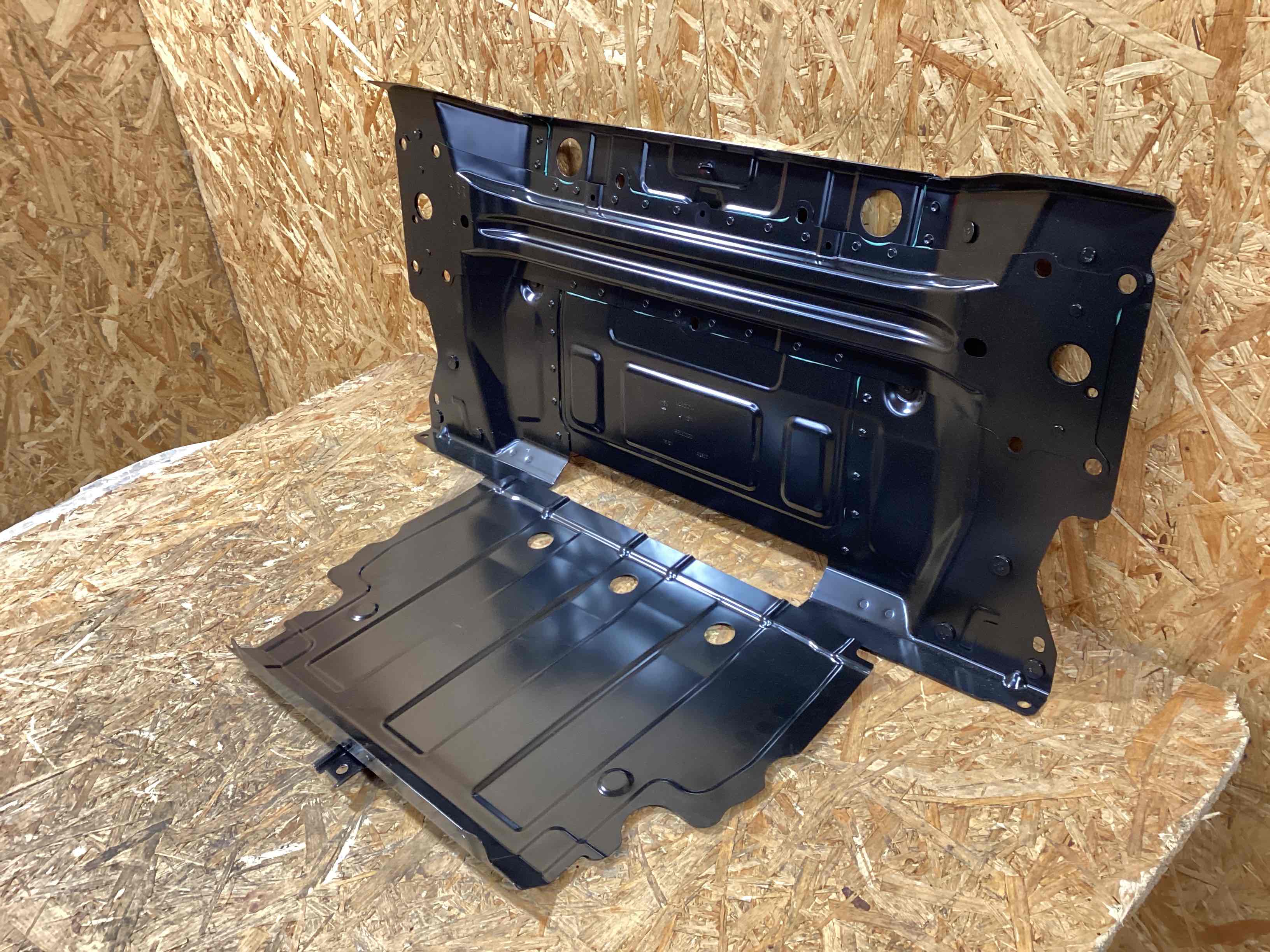 Передняя панель крепления облицовки (телевизор) Porsche 911 160226-119