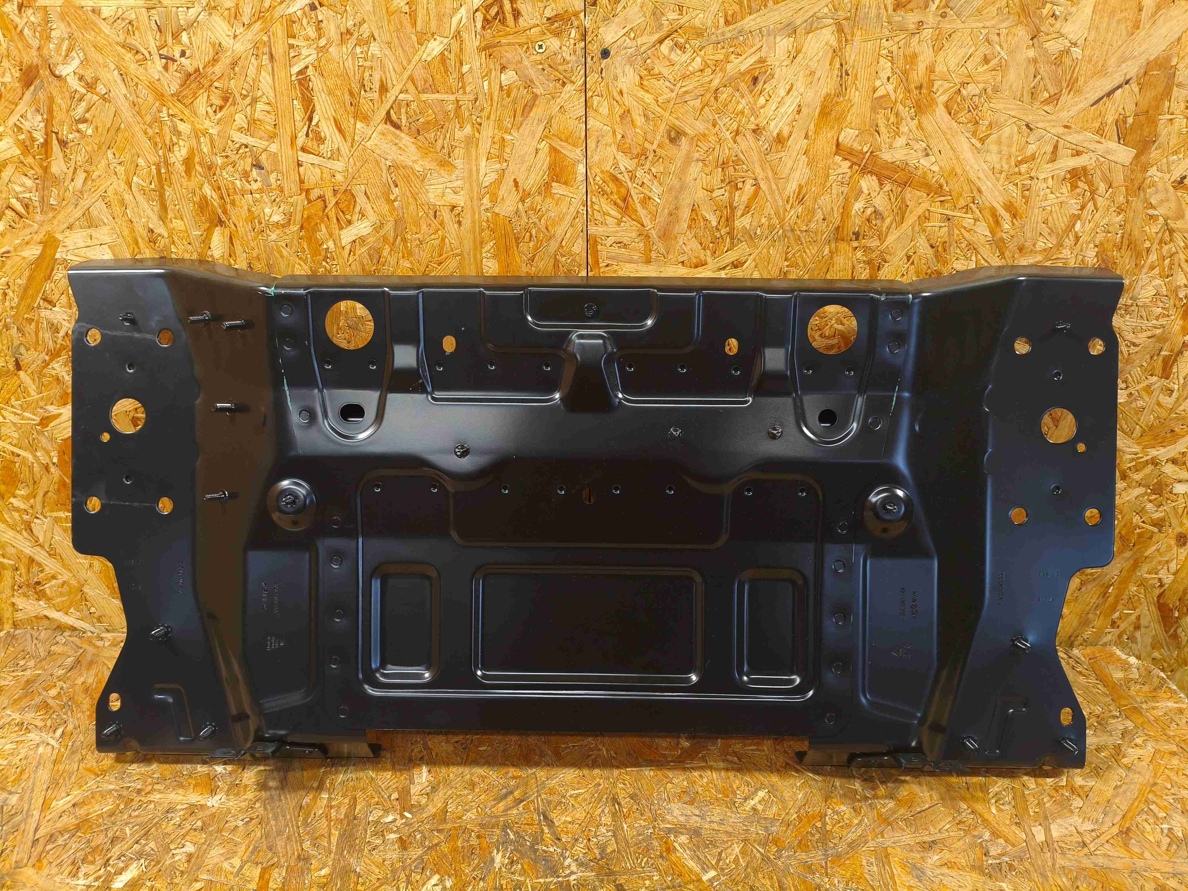 Передняя панель крепления облицовки (телевизор) Porsche 911 160226-119