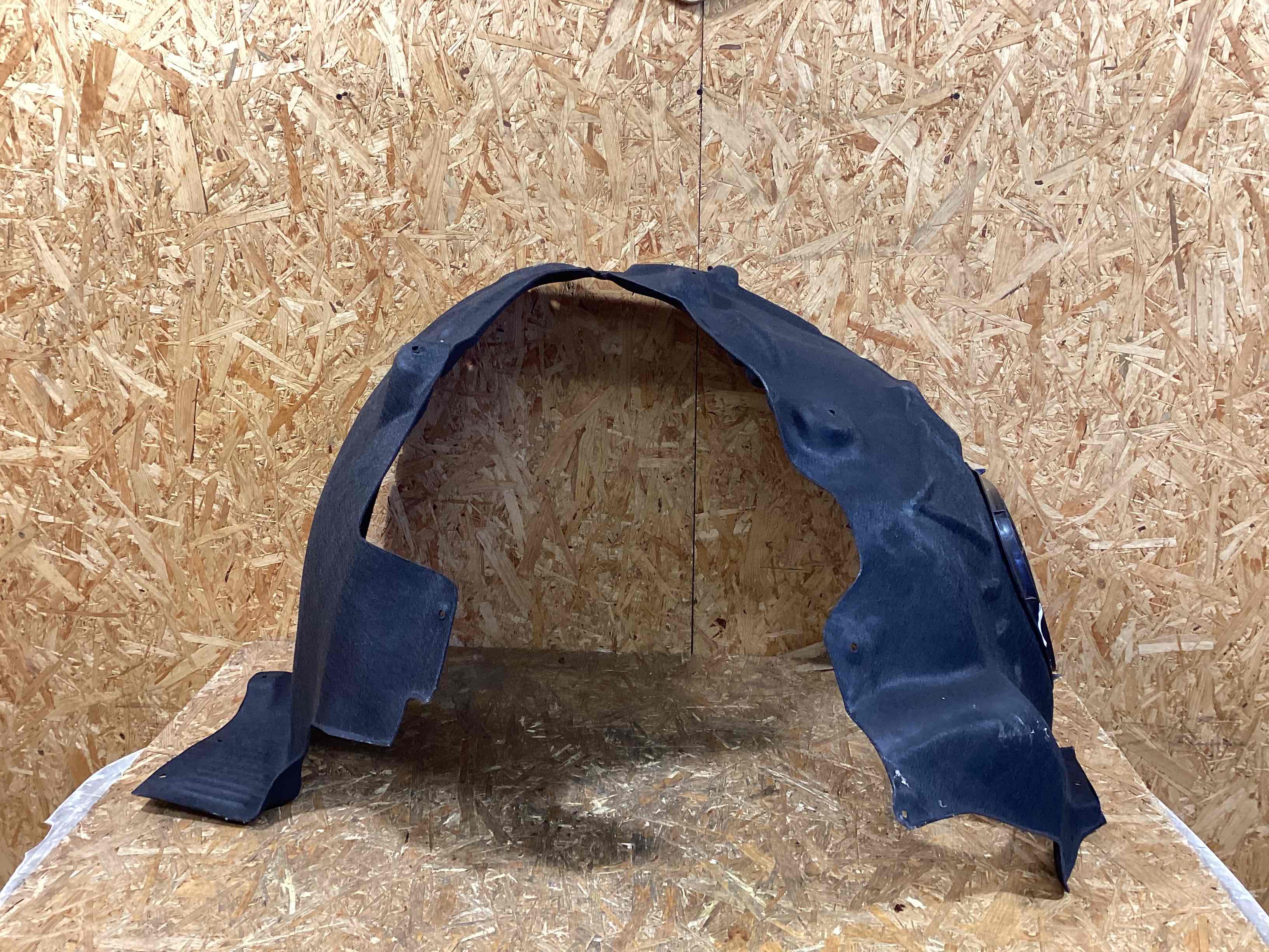 Защита арок передняя левая (подкрылок) Porsche Macan 160326-102