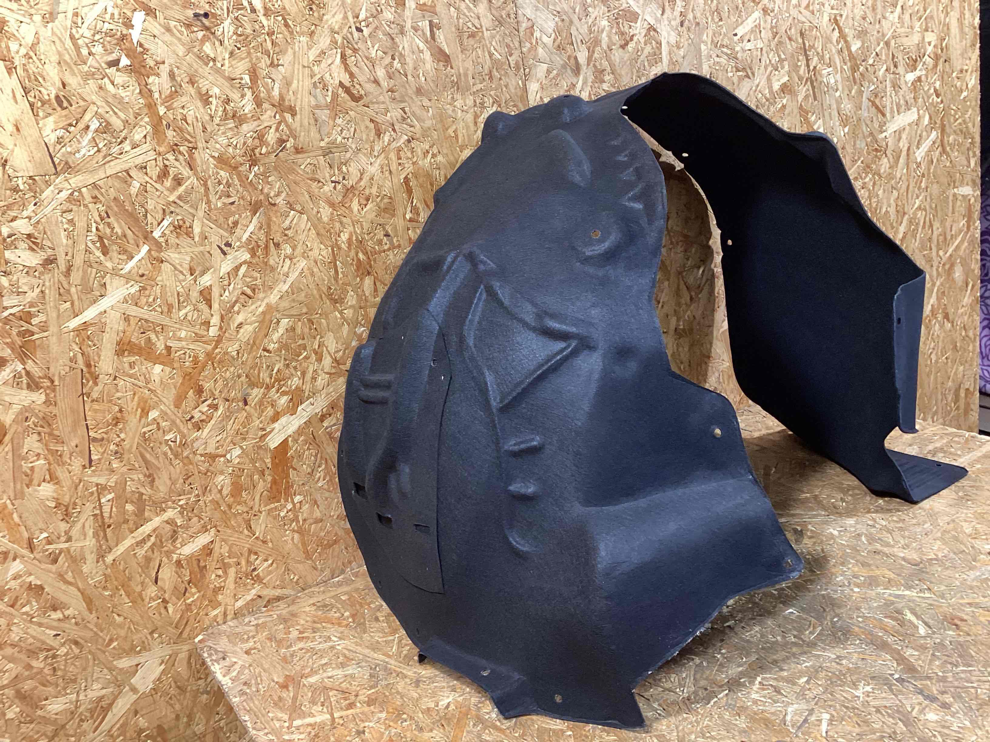 Защита арок передняя правая (подкрылок) Porsche Macan 160326-106