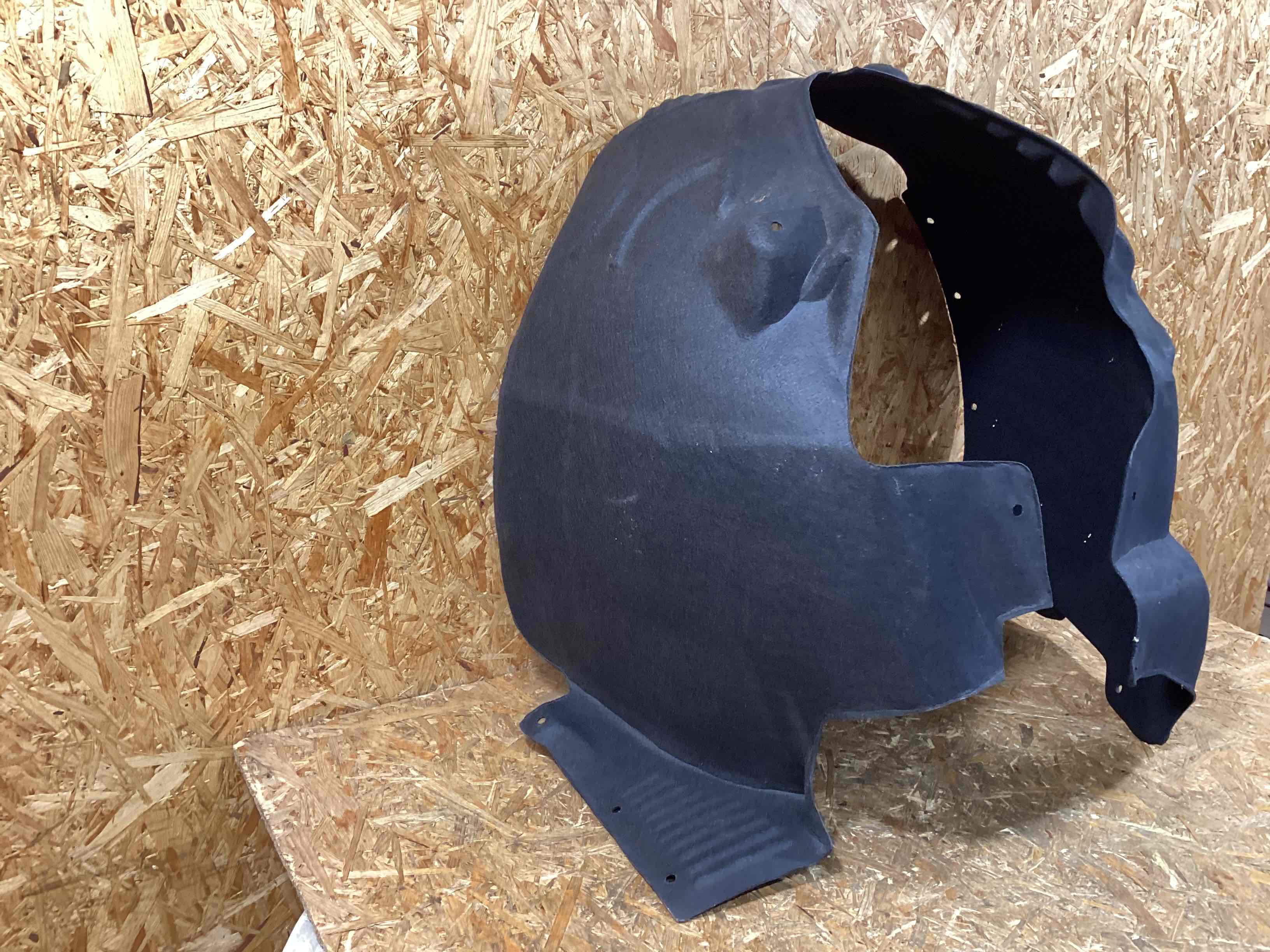 Защита арок передняя левая (подкрылок) Porsche Macan 160326-107