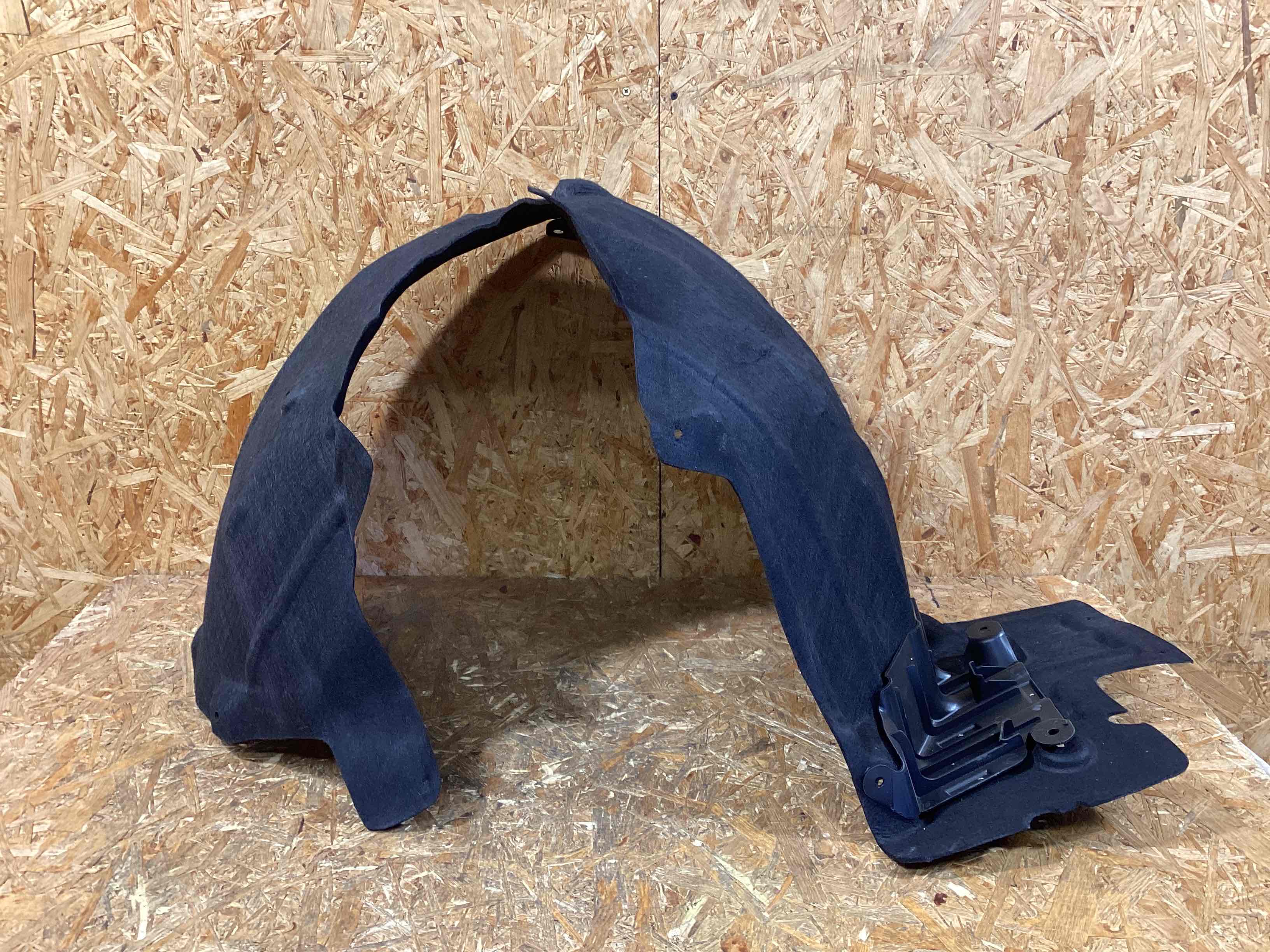 Защита арок передняя правая (подкрылок) Porsche Panamera 160326-112