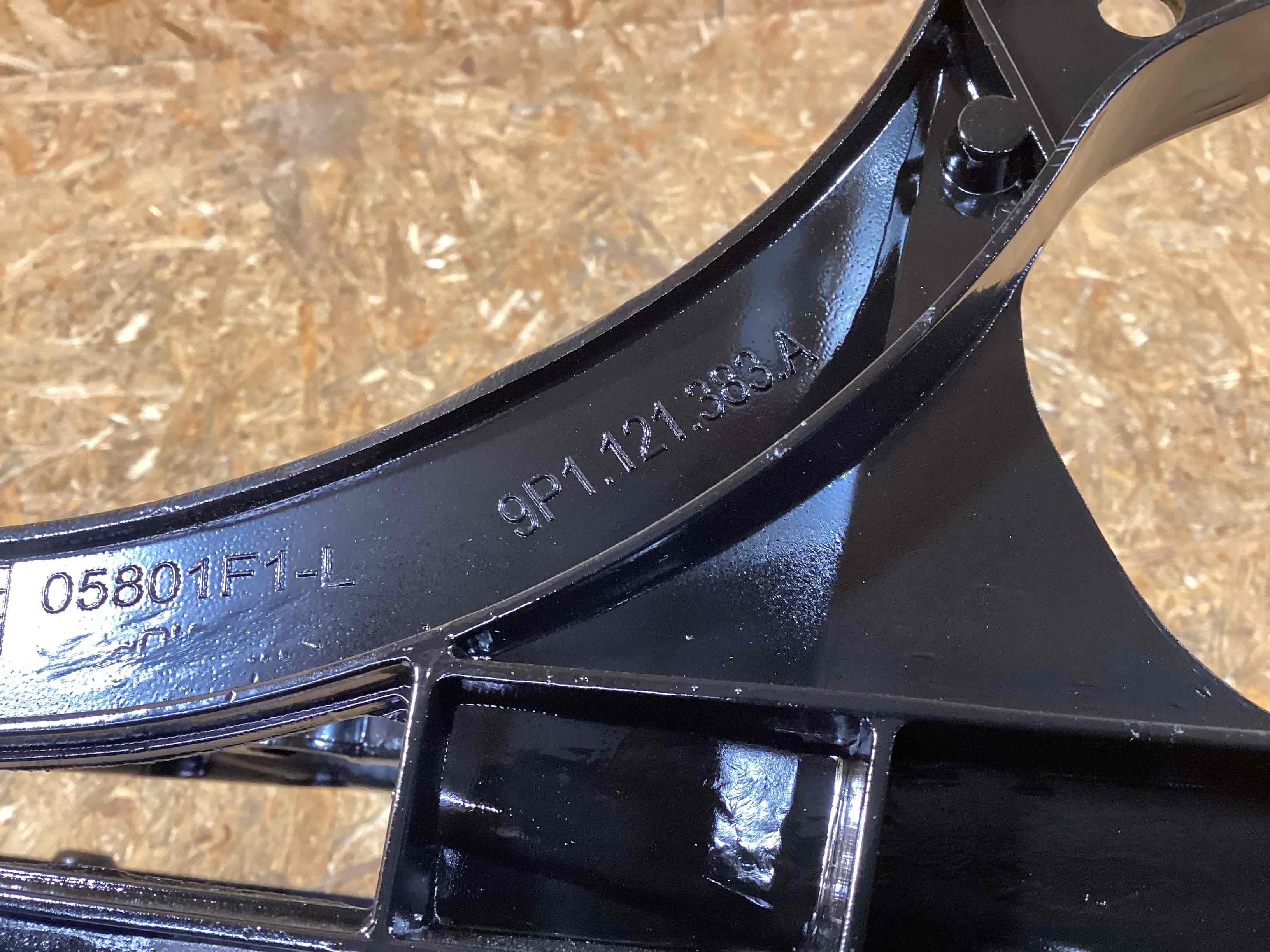 Опора радиатора, крепление/кронштейн, уплотнитель радиатора Porsche 911 160326-120