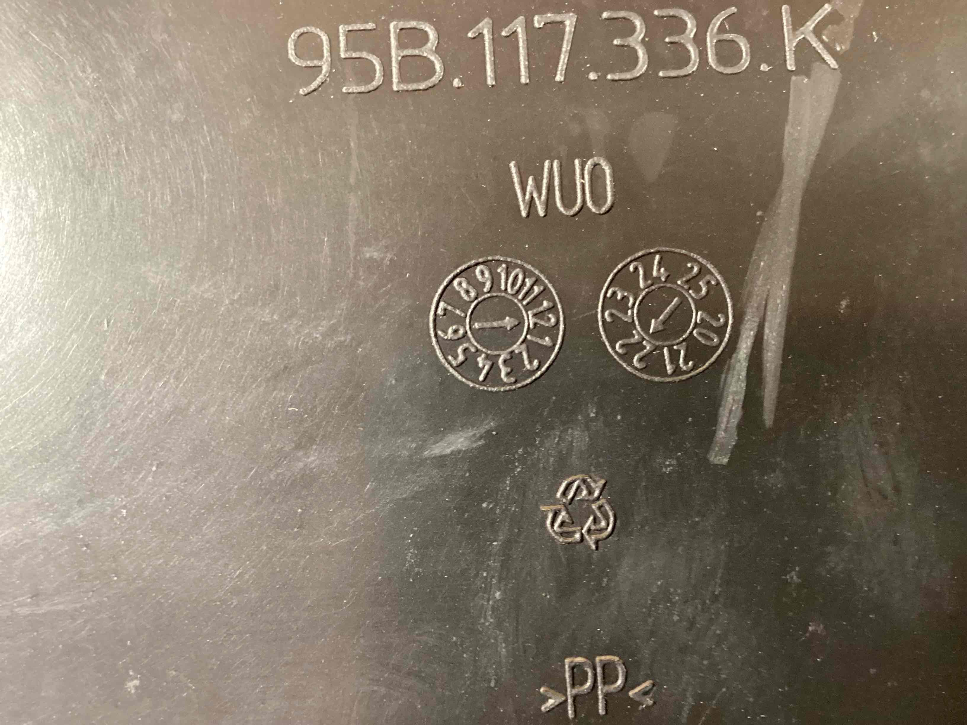 Воздуховод Porsche Macan 160326-122