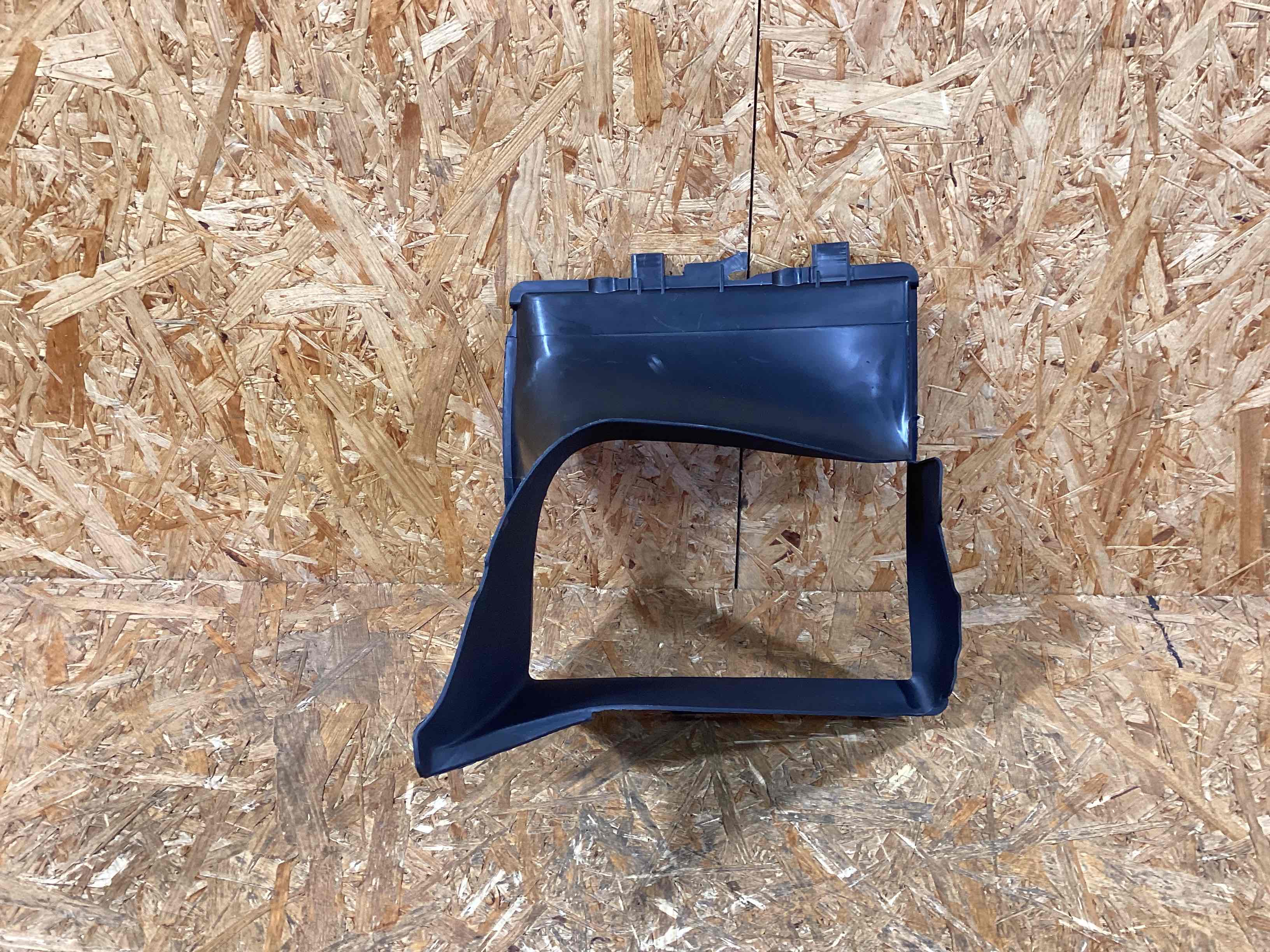 Воздуховод Porsche Macan 160326-122