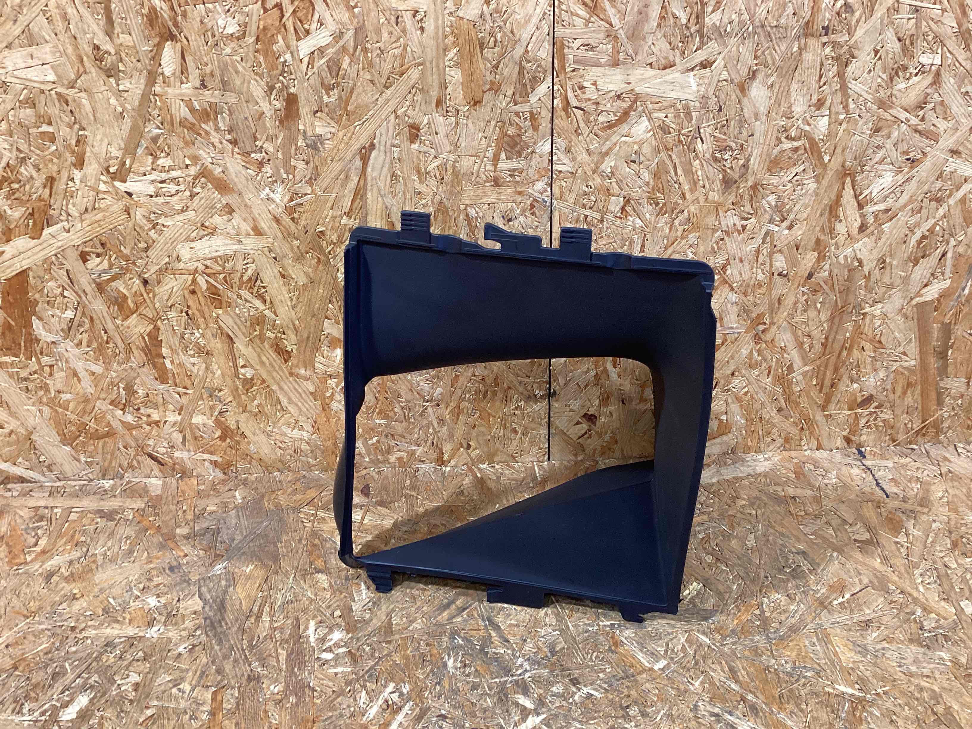 Воздуховод Porsche Macan 160326-123