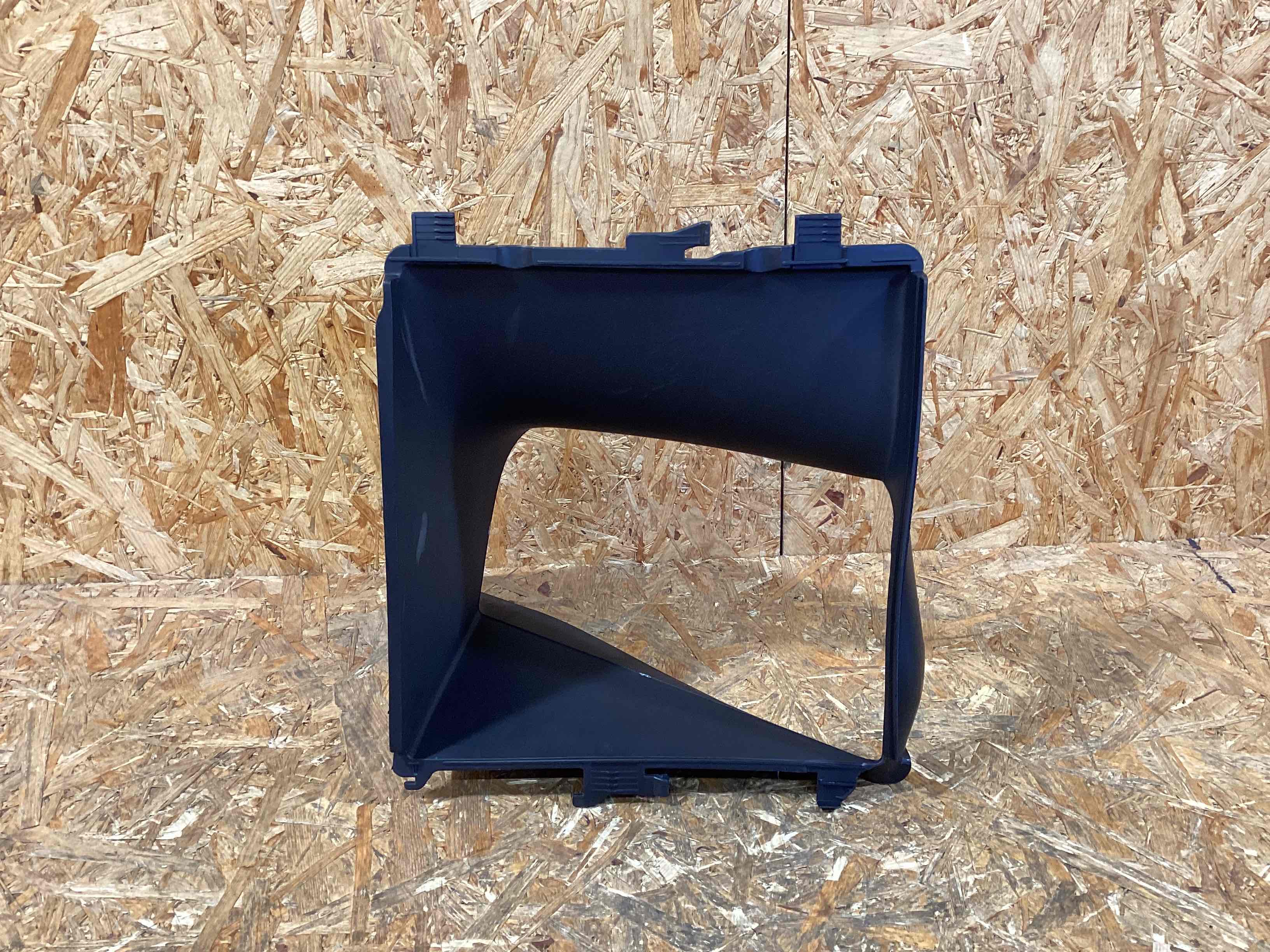 Воздуховод Porsche Macan 160326-124