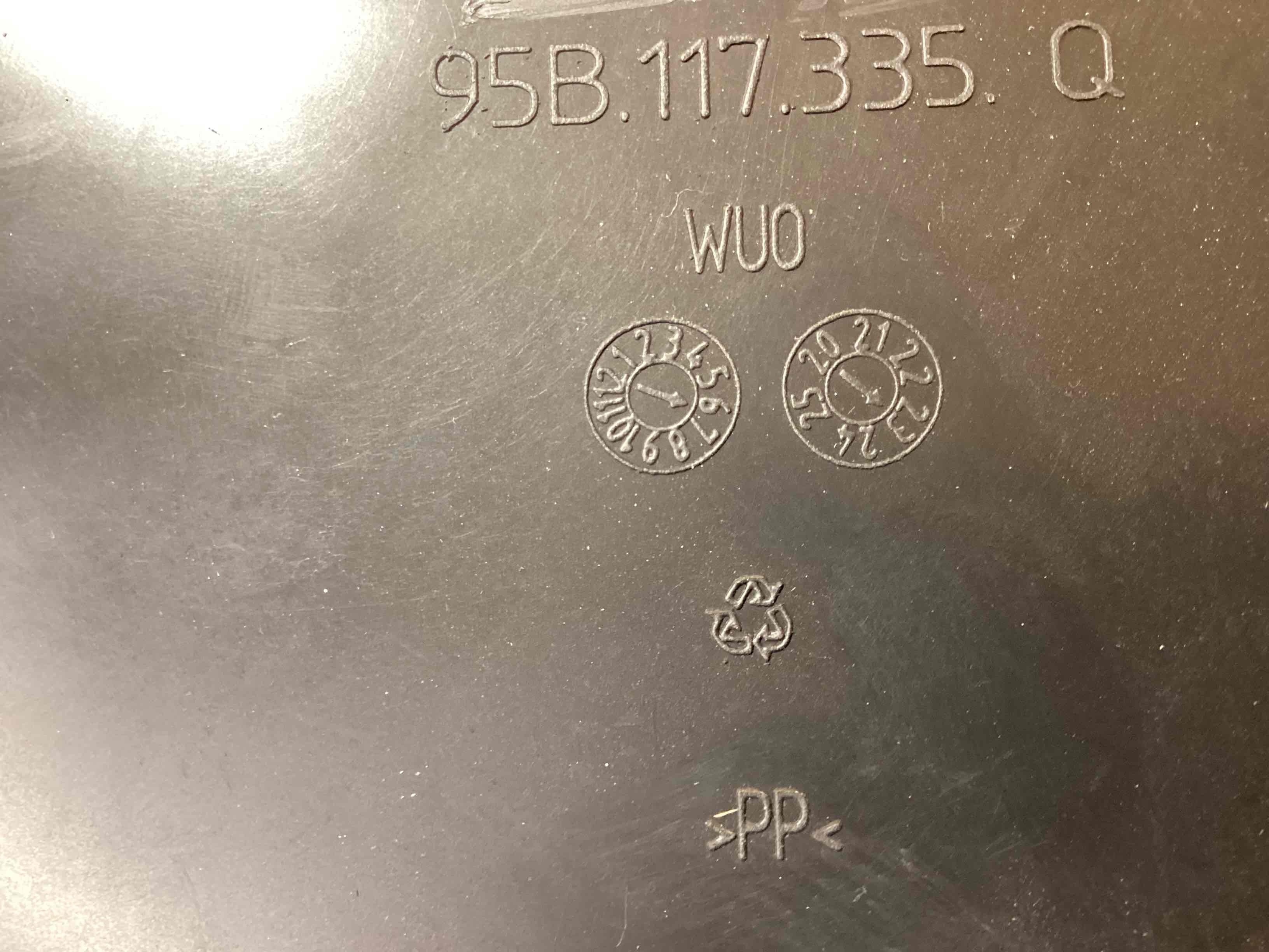 Воздуховод Porsche Macan 160326-124