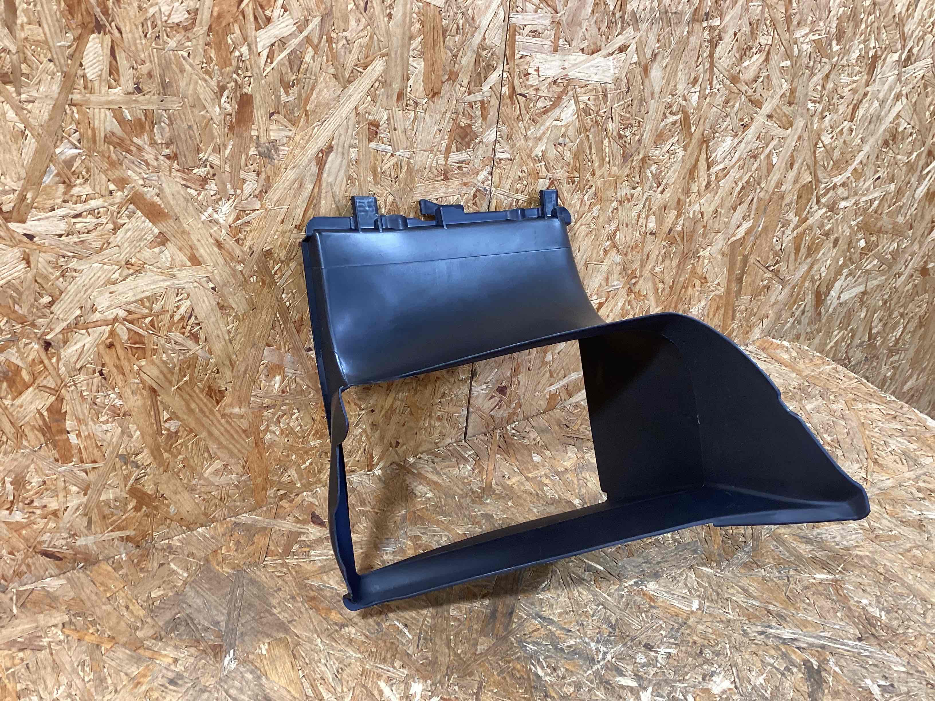 Воздуховод Porsche Macan 160326-125