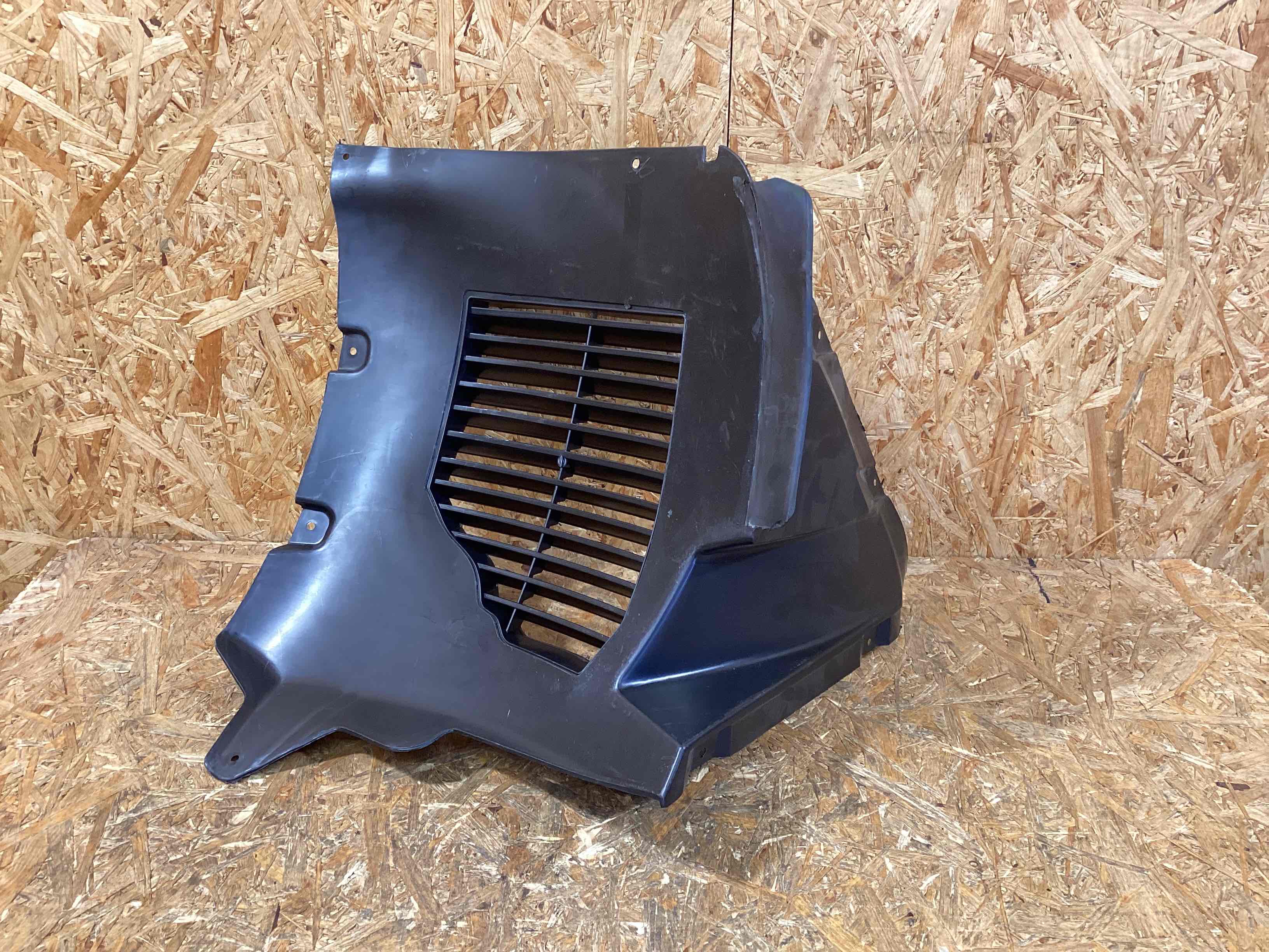 Защита арок передняя правая (подкрылок) Porsche Panamera 160326-127