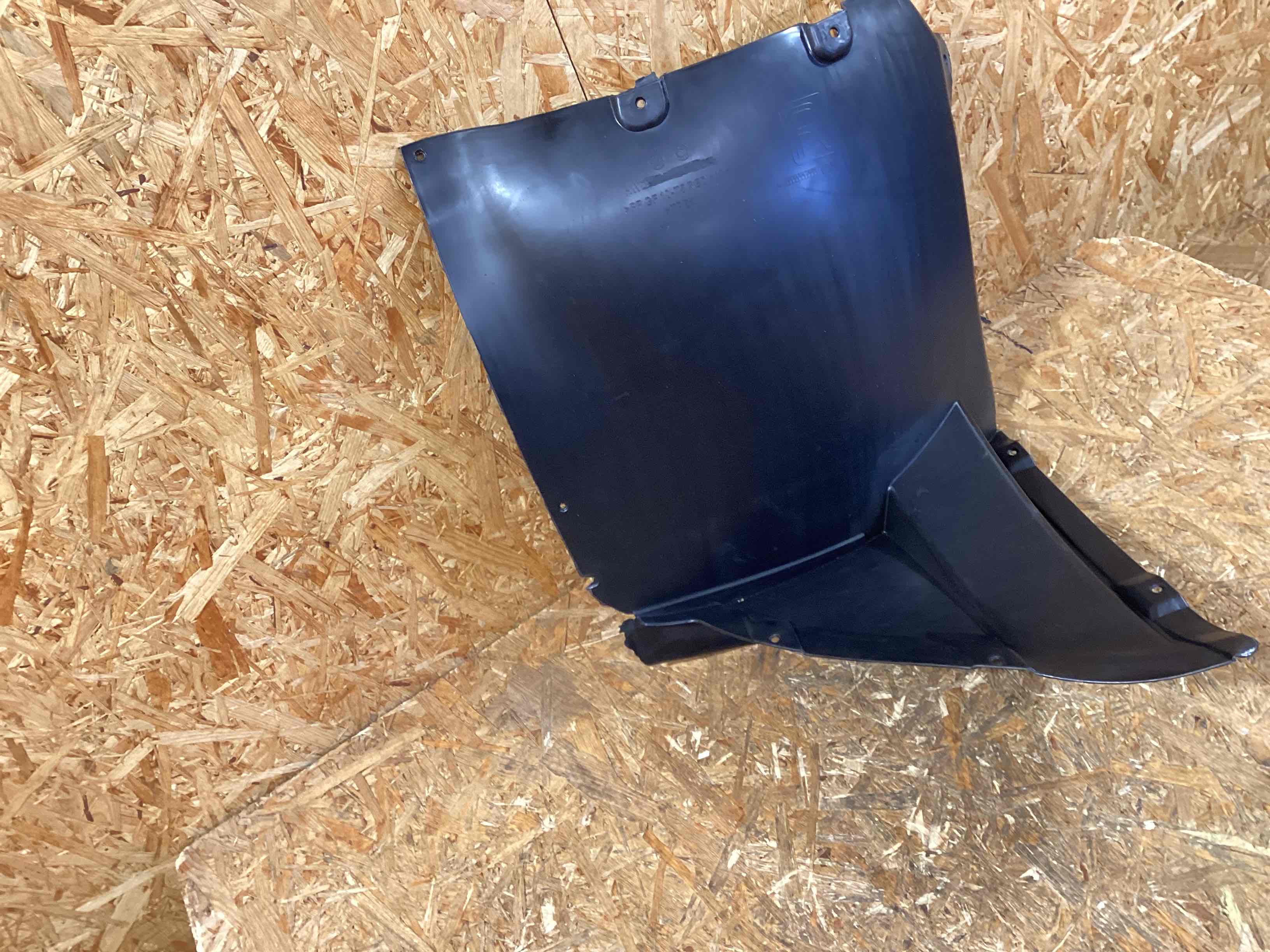 Защита арок передняя правая (подкрылок) Porsche Panamera 160326-128