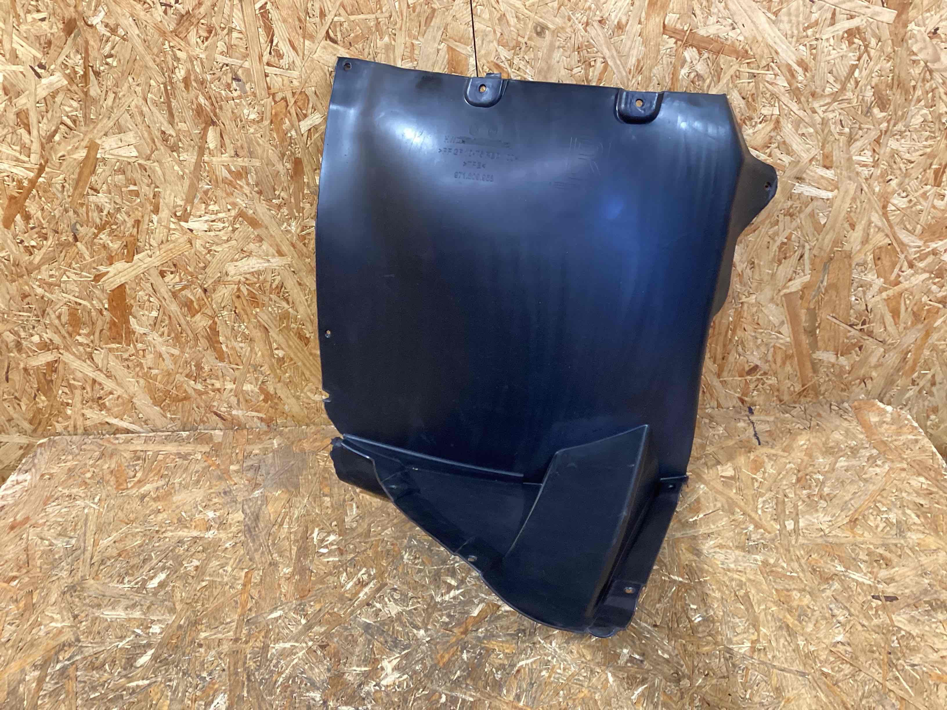 Защита арок передняя правая (подкрылок) Porsche Panamera 160326-128