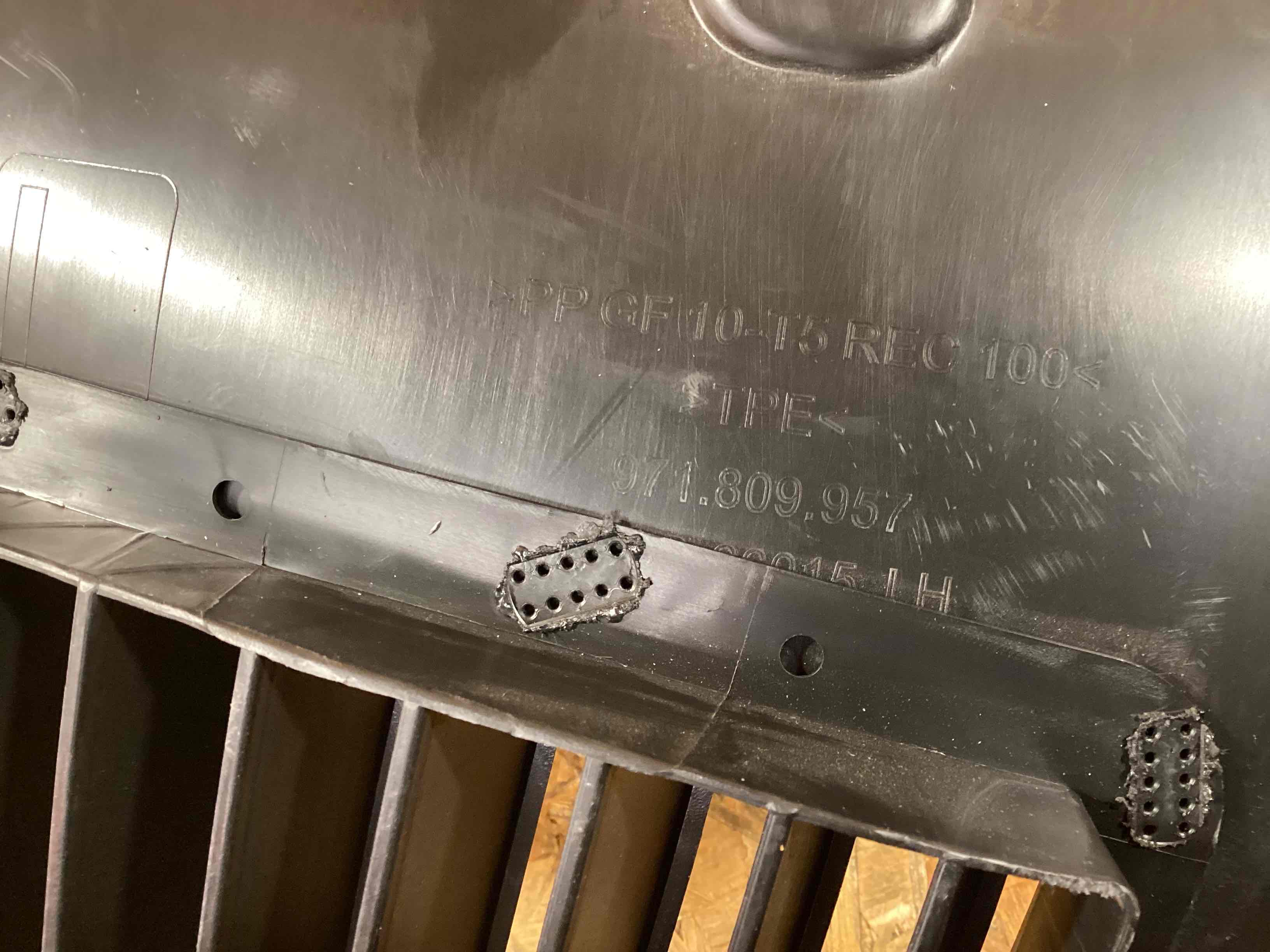 Защита арок передняя левая (подкрылок) Porsche Panamera 160326-130