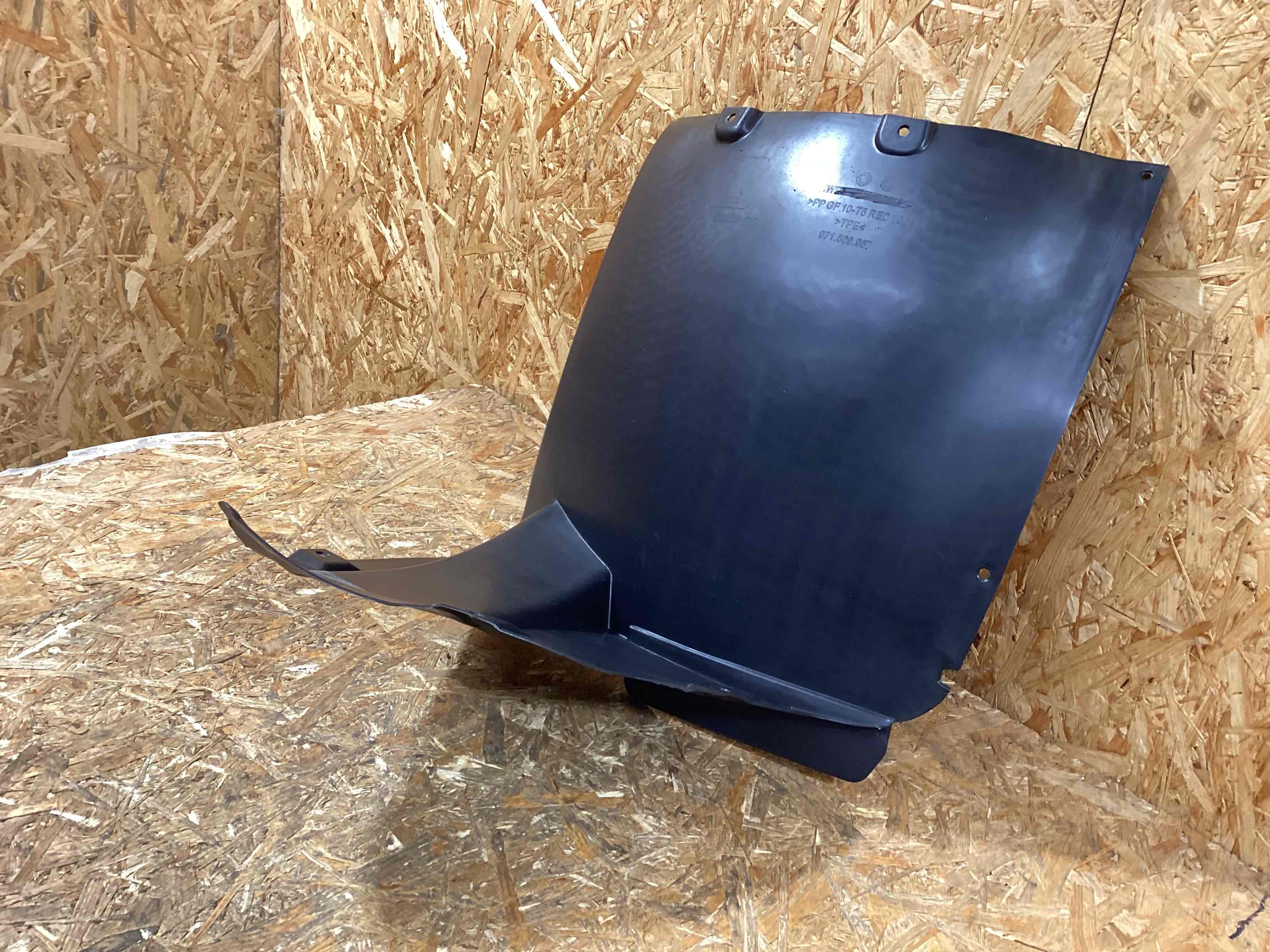 Защита арок передняя левая (подкрылок) Porsche Panamera 160326-132