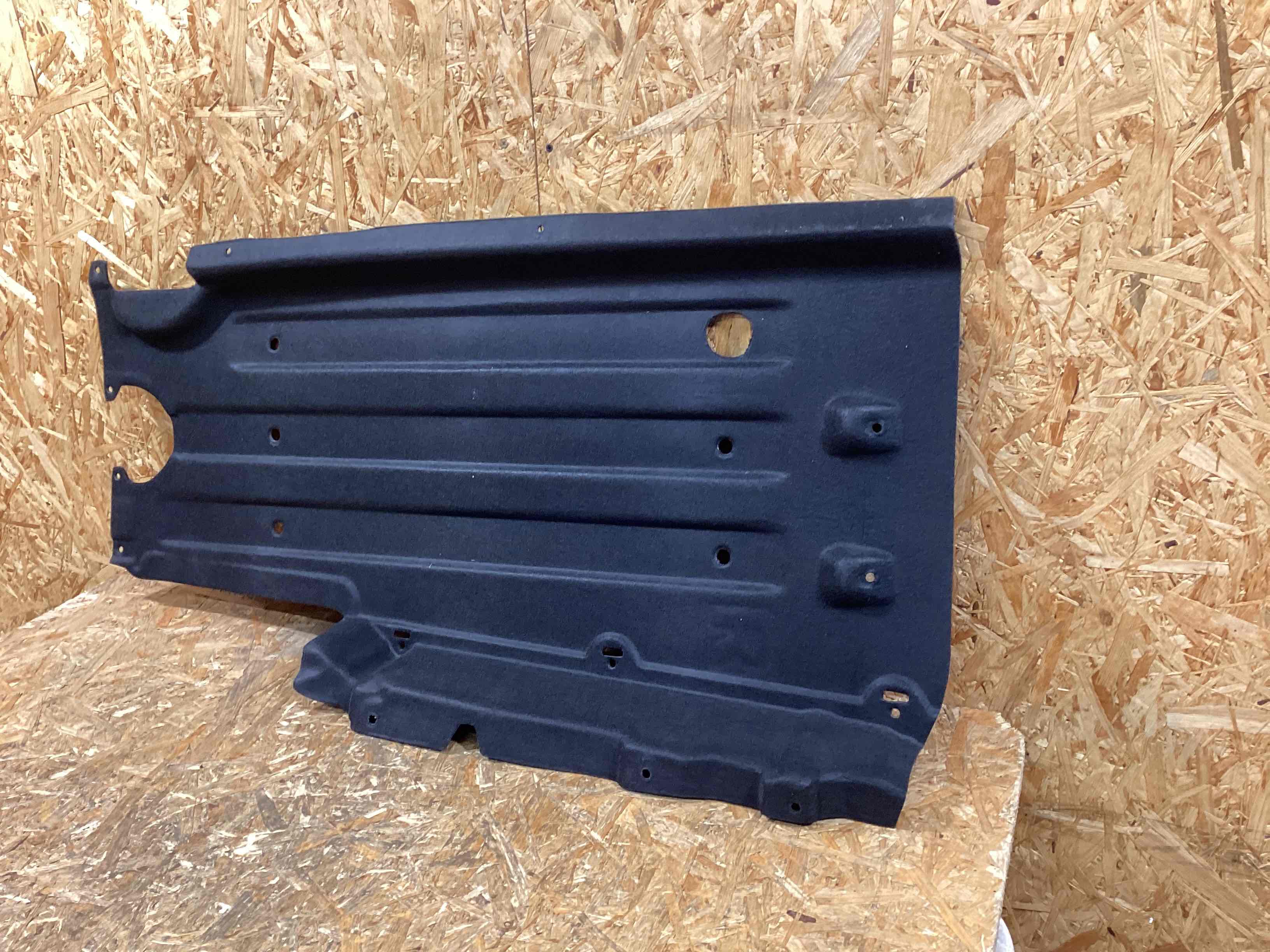 Защита днища кузова Porsche Macan 160326-135