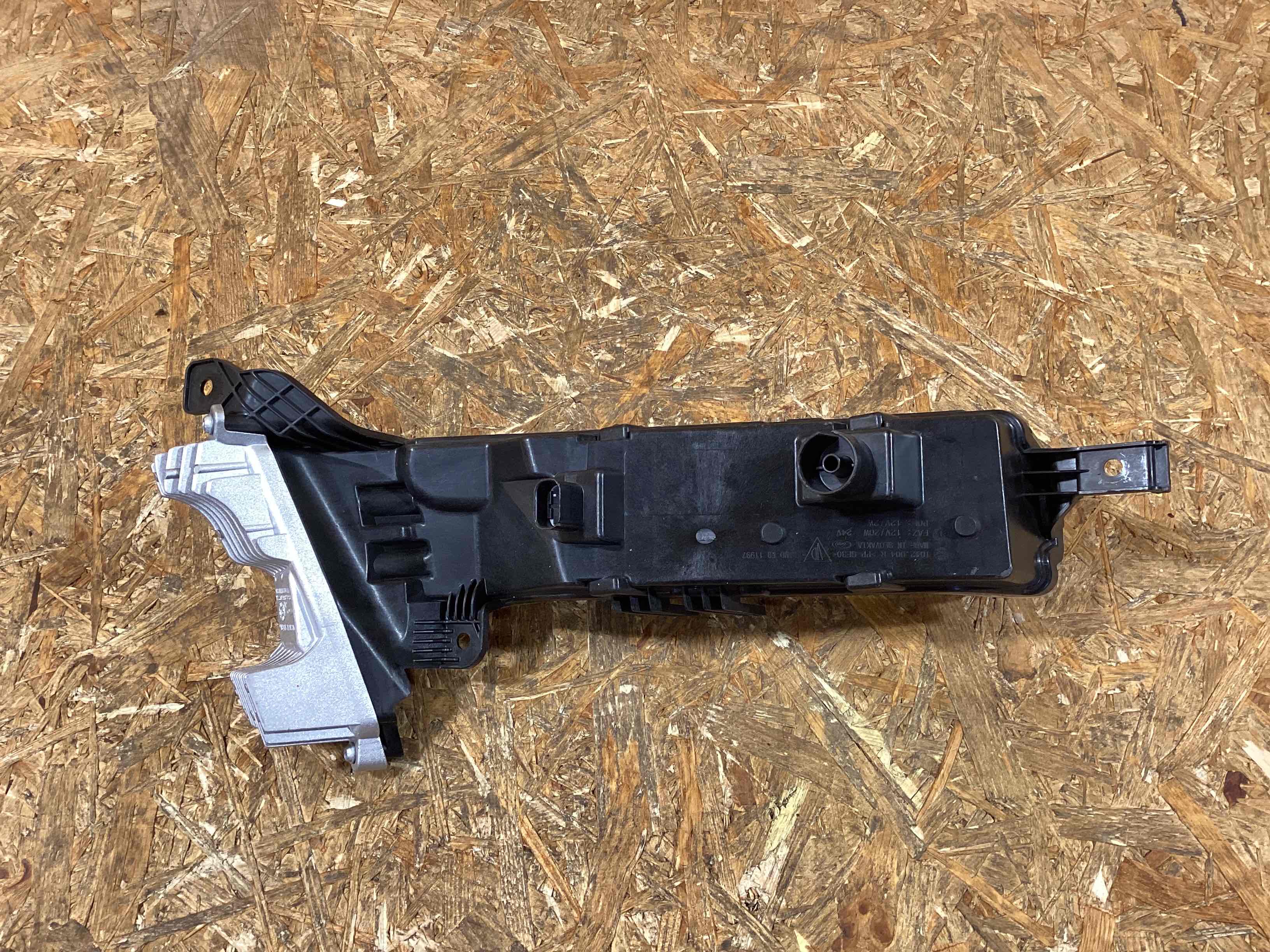 Фара противотуманная Porsche Panamera 160326-141