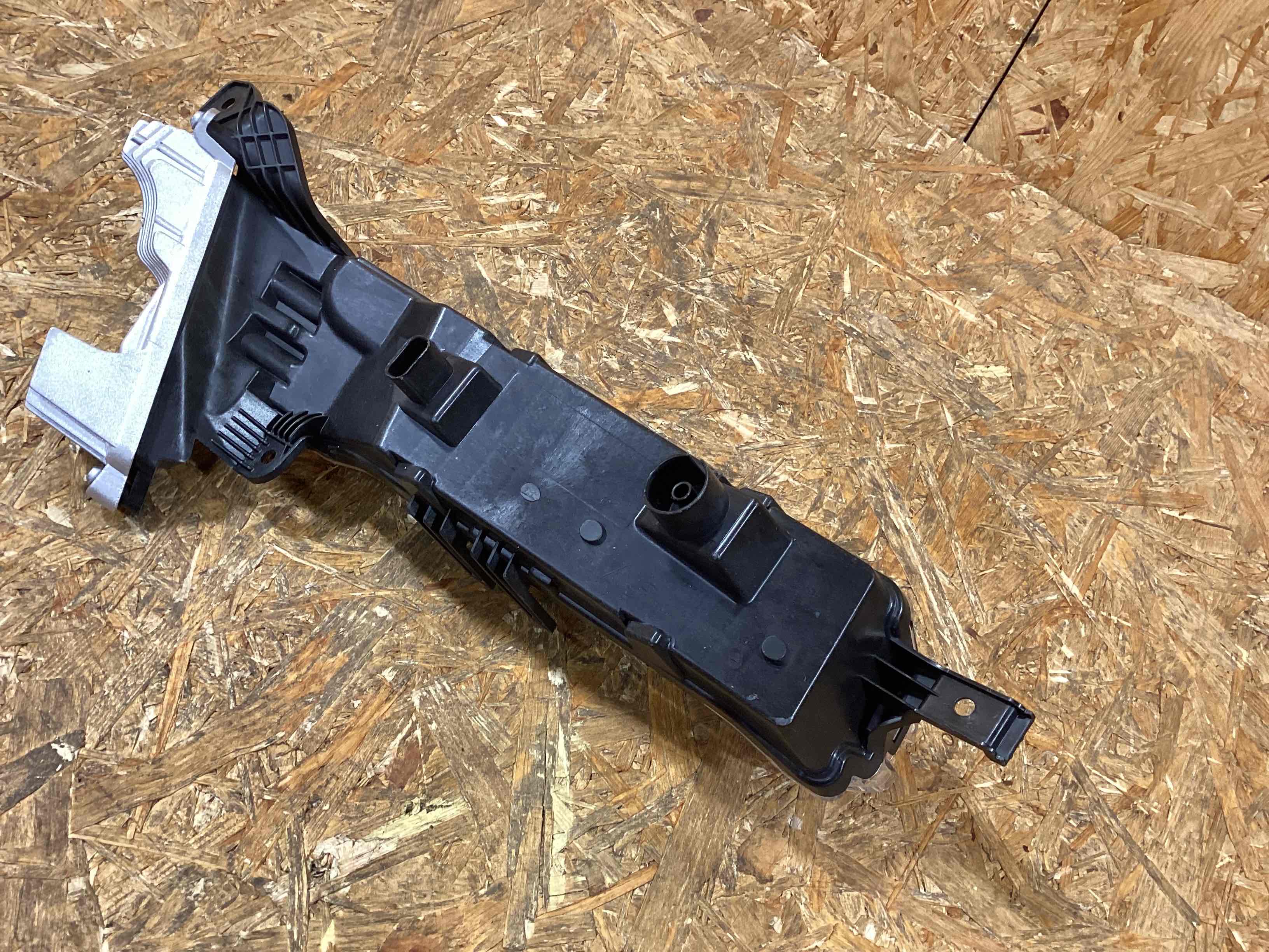 Фара противотуманная Porsche Panamera 160326-141