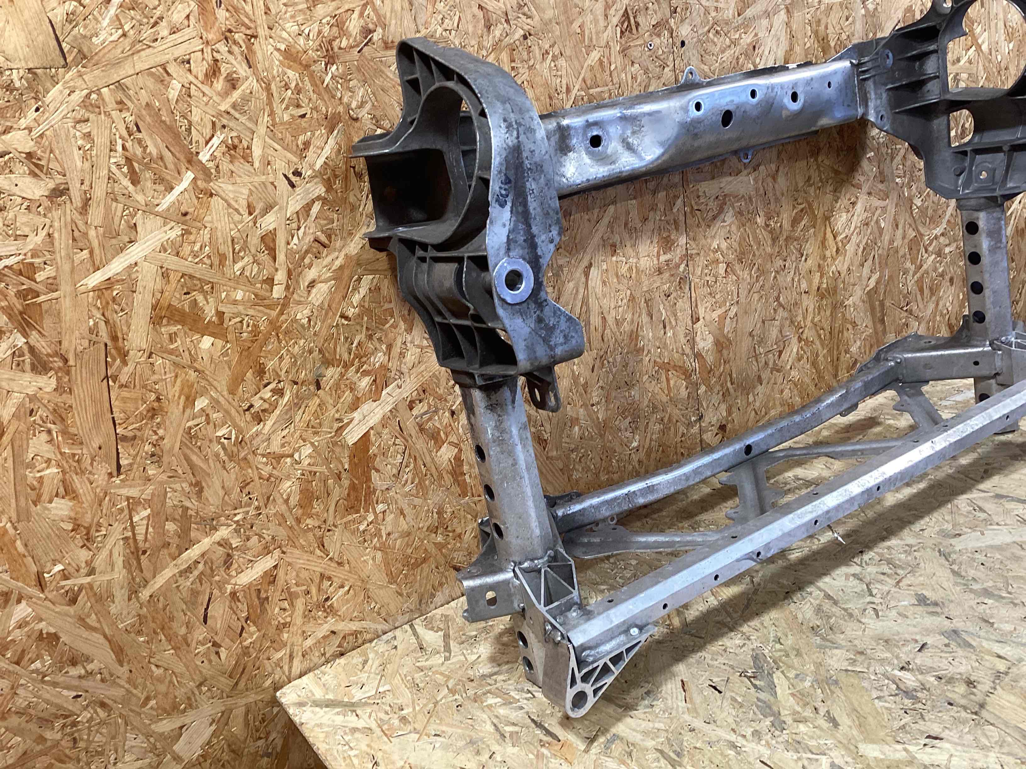 Балка подвески передняя (подрамник) Porsche Panamera 160426-105