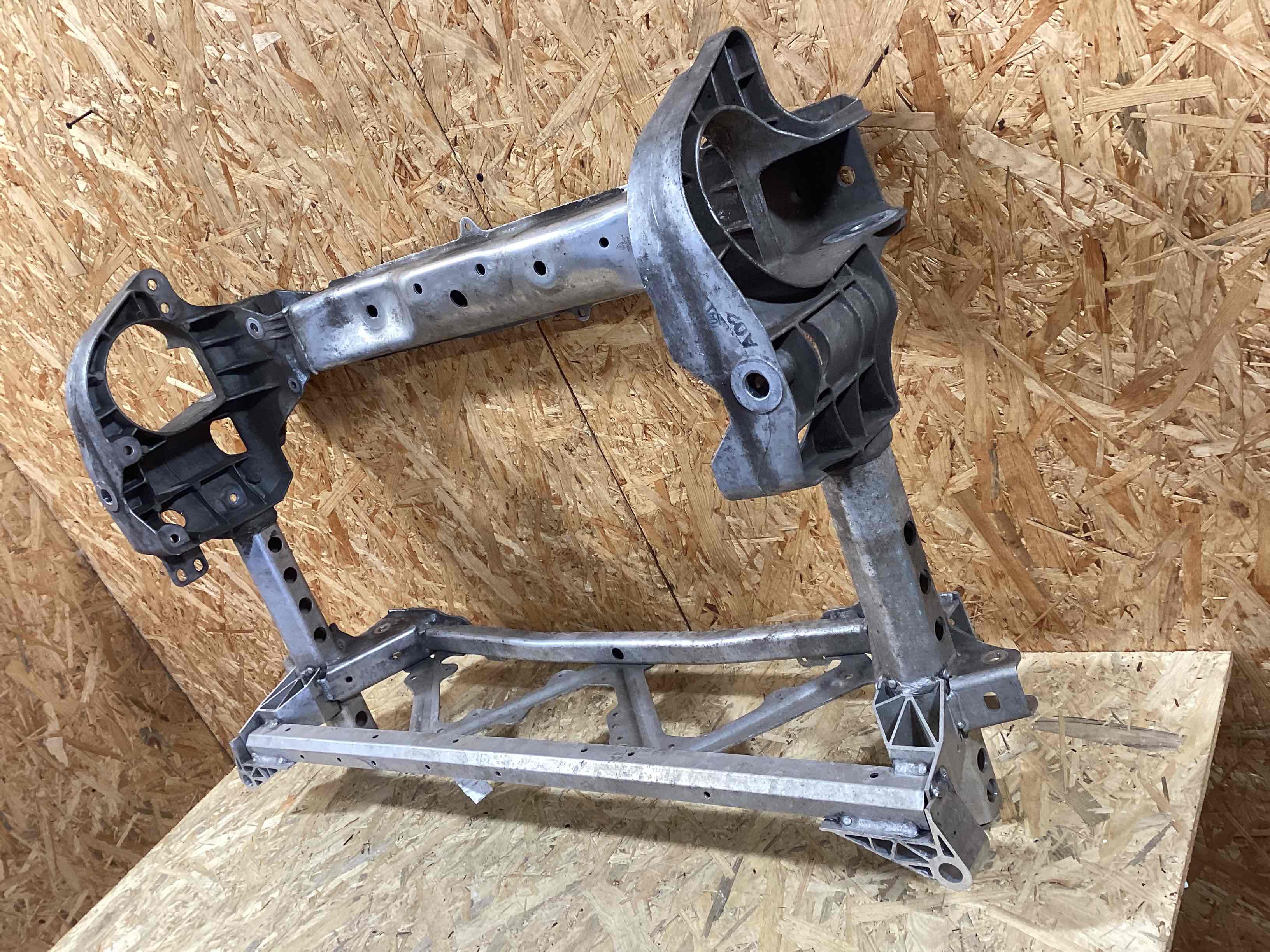 Балка подвески передняя (подрамник) Porsche Panamera 160426-105