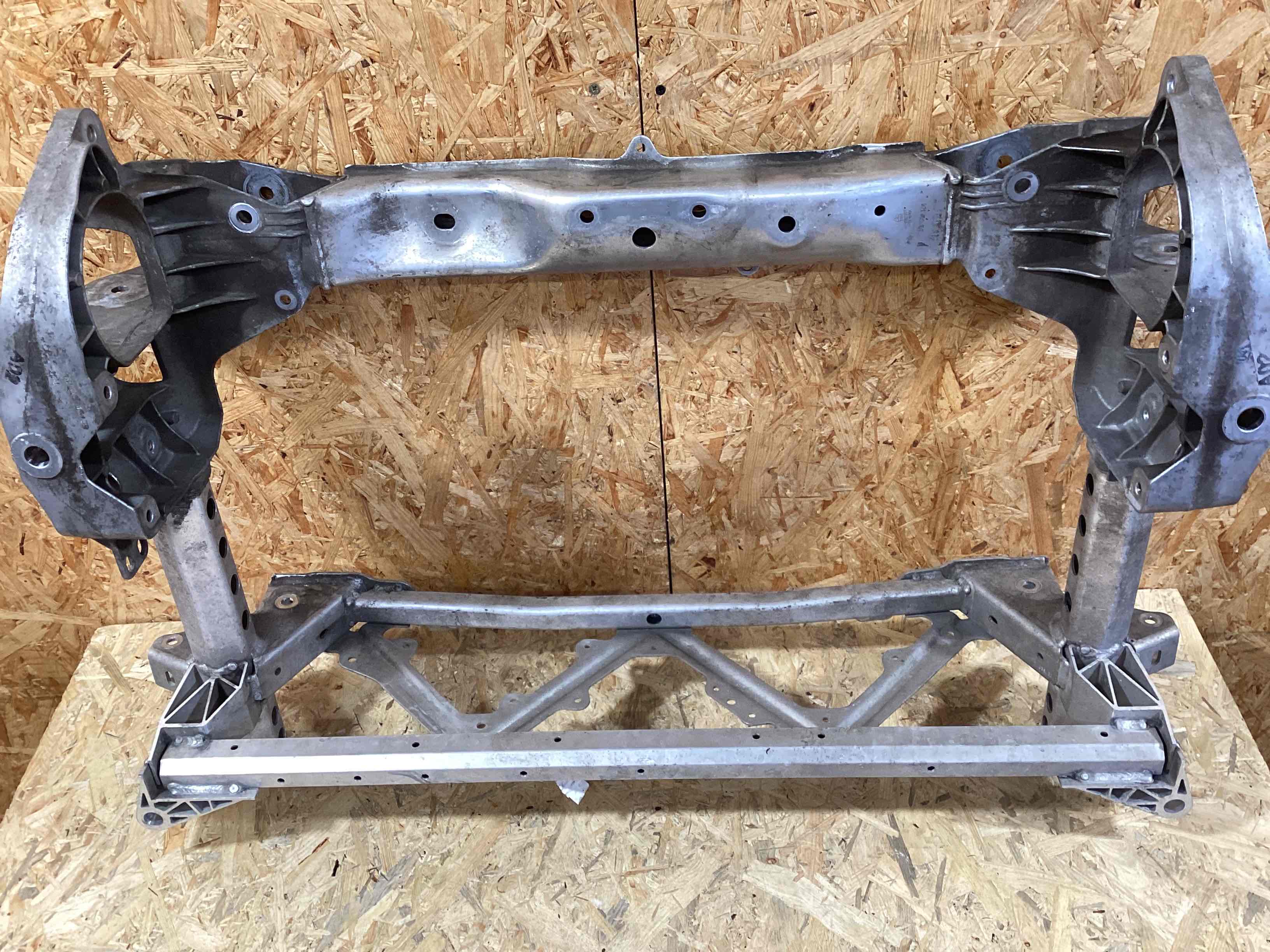 Балка подвески передняя (подрамник) Porsche Panamera 160426-105