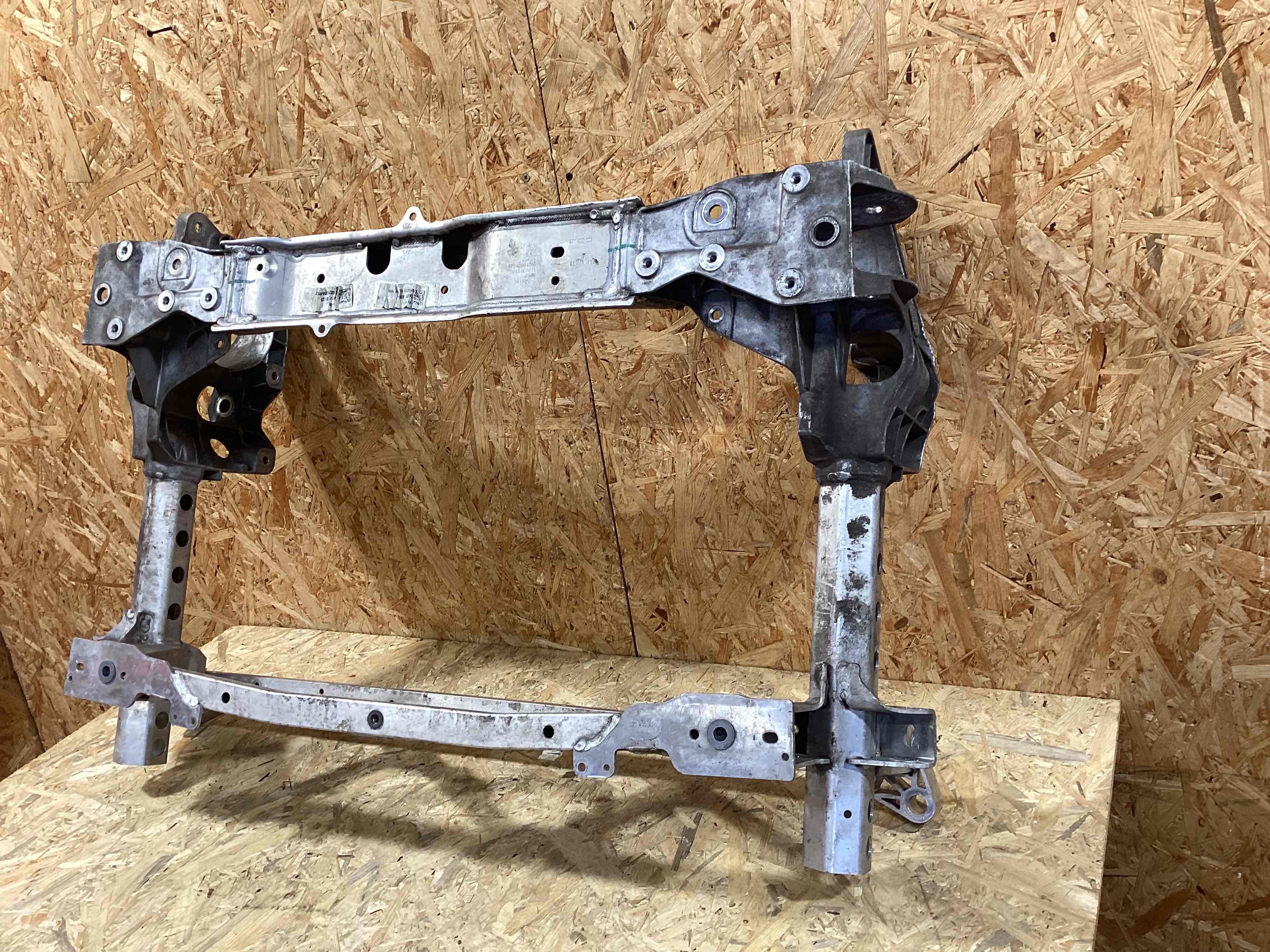 Балка подвески передняя (подрамник) Porsche Panamera 160426-105