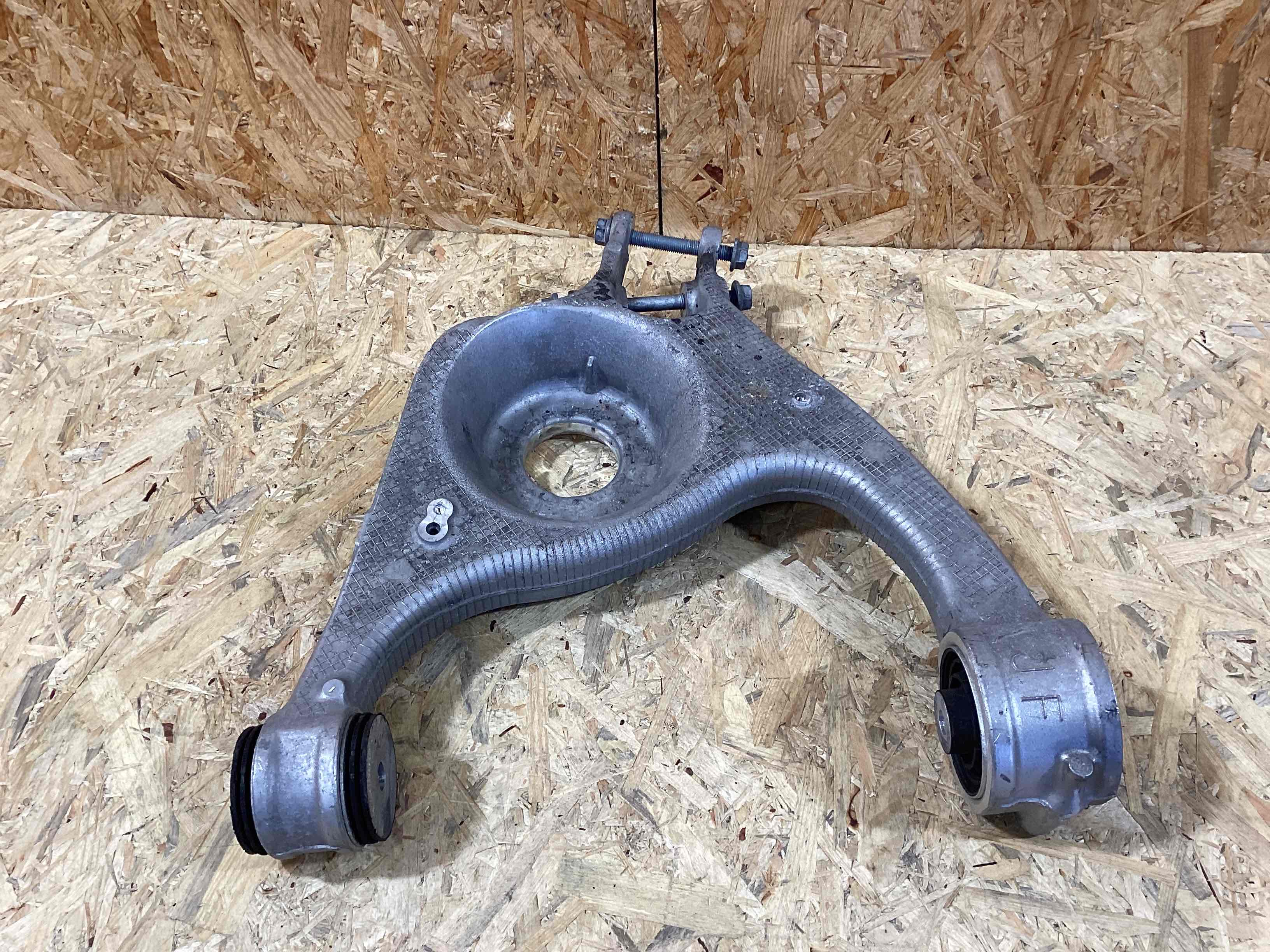 Рычаг задний Porsche Taycan 160426-107