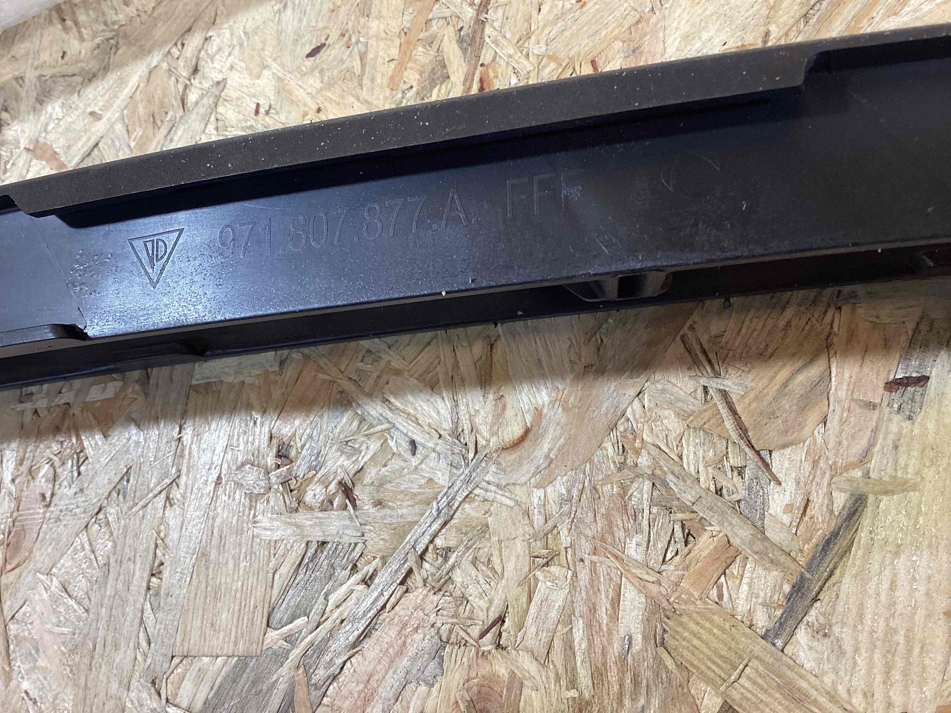 Заглушка, вставка (решетка) в бампер Porsche Panamera 160426-108