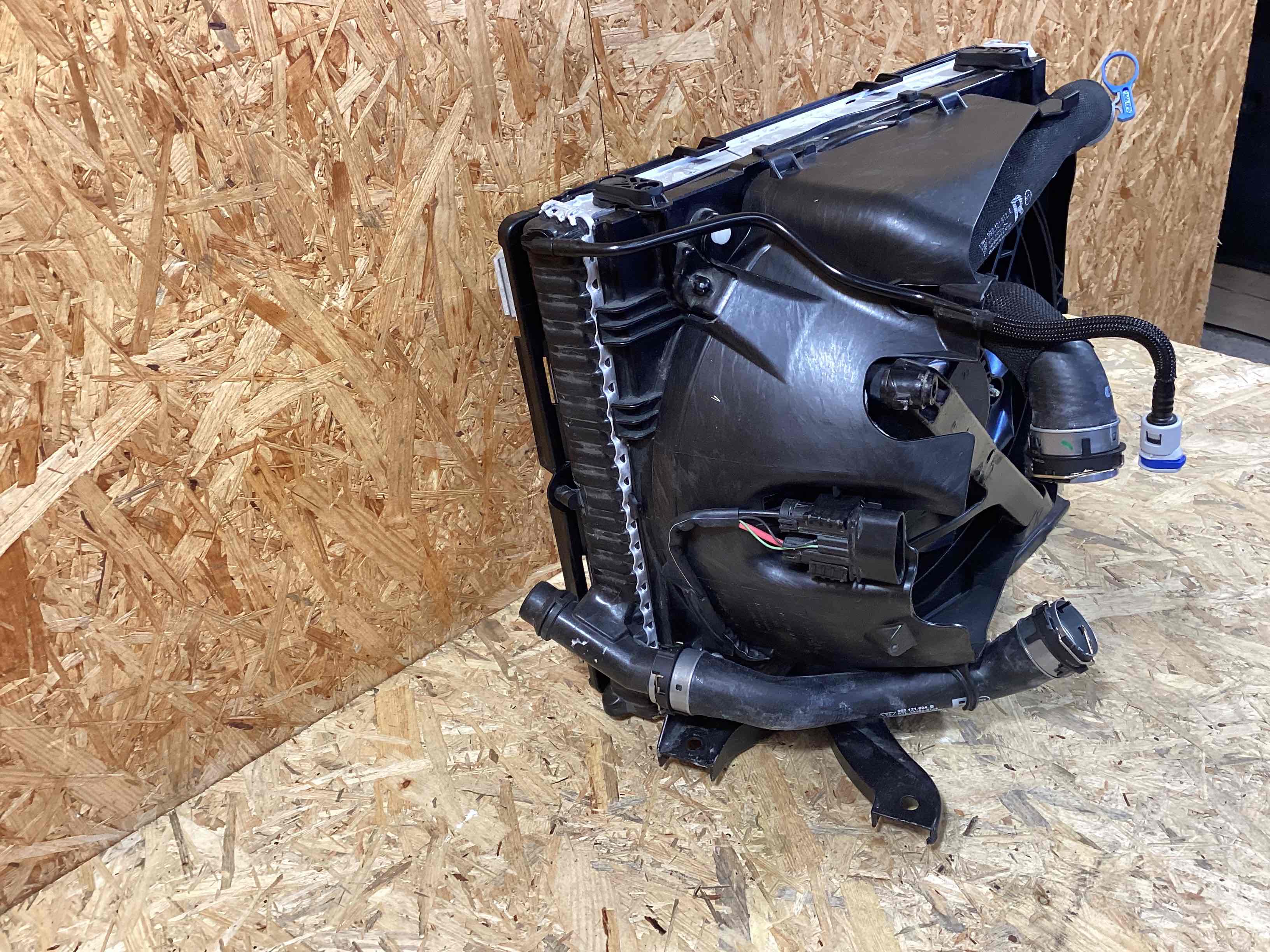 Кассета радиаторов Porsche 911 160426-115