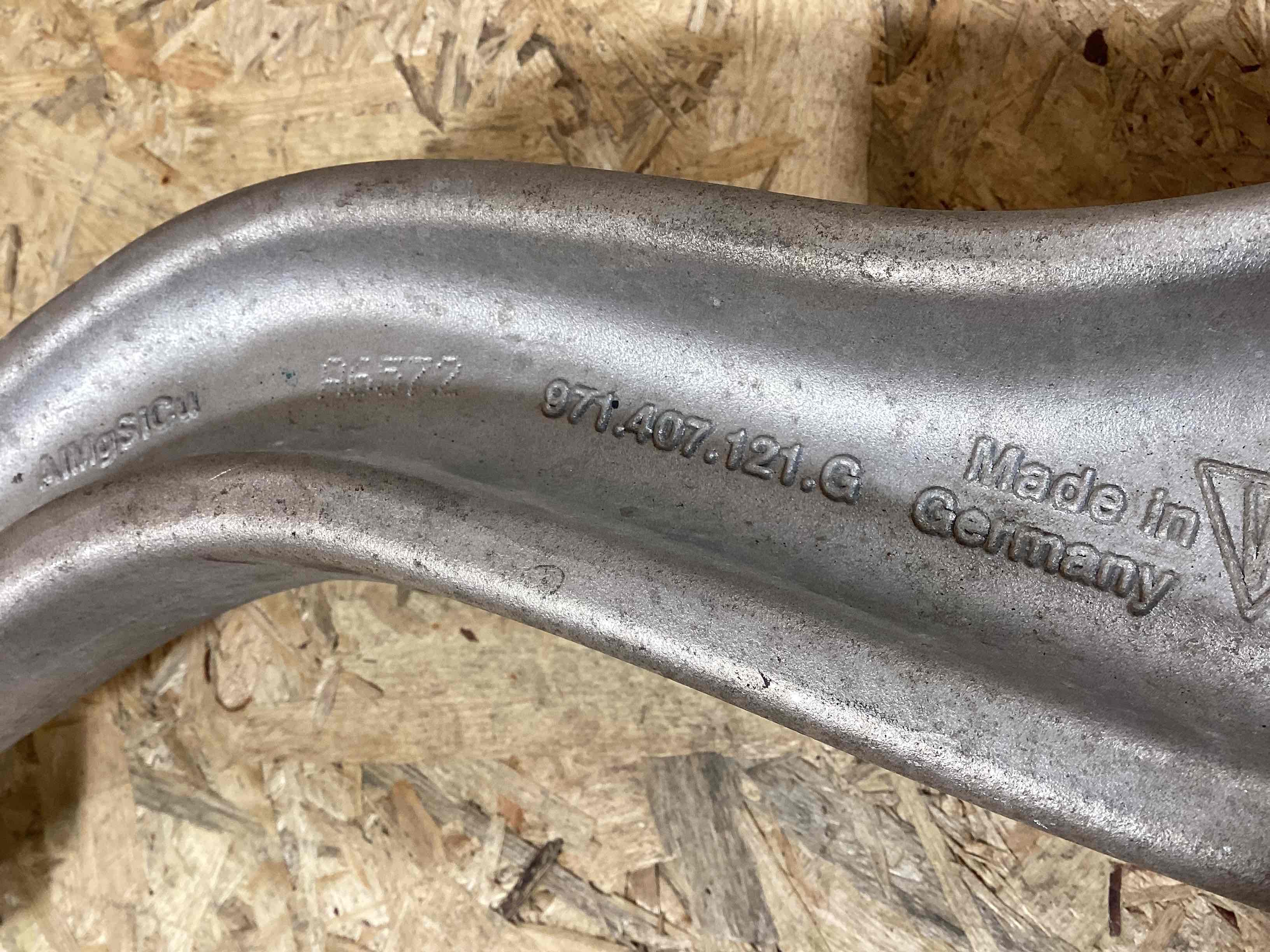 Рычаг передний правый Porsche Taycan 160426-116