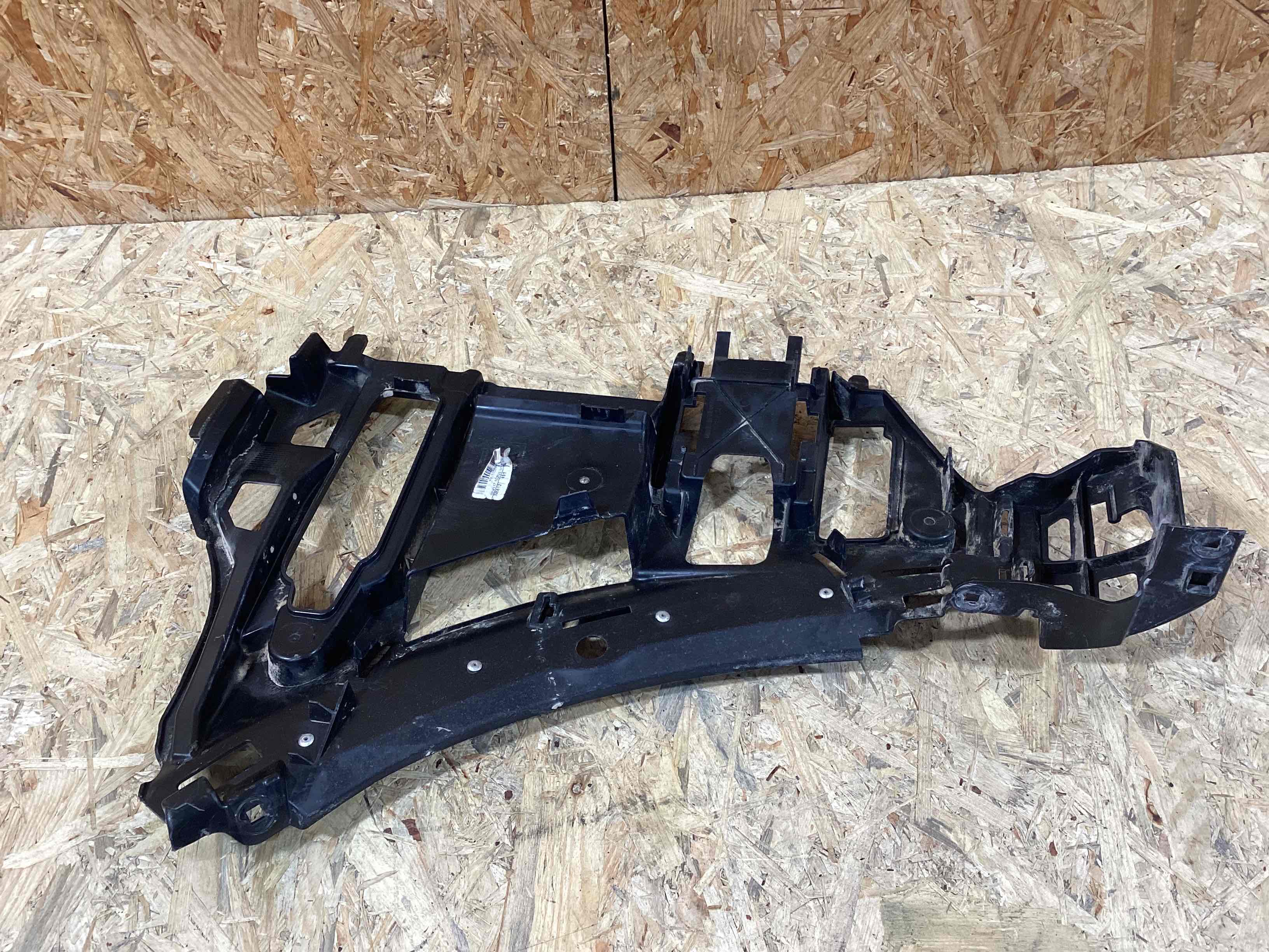 Крепление бампера Porsche Cayenne 160426-125