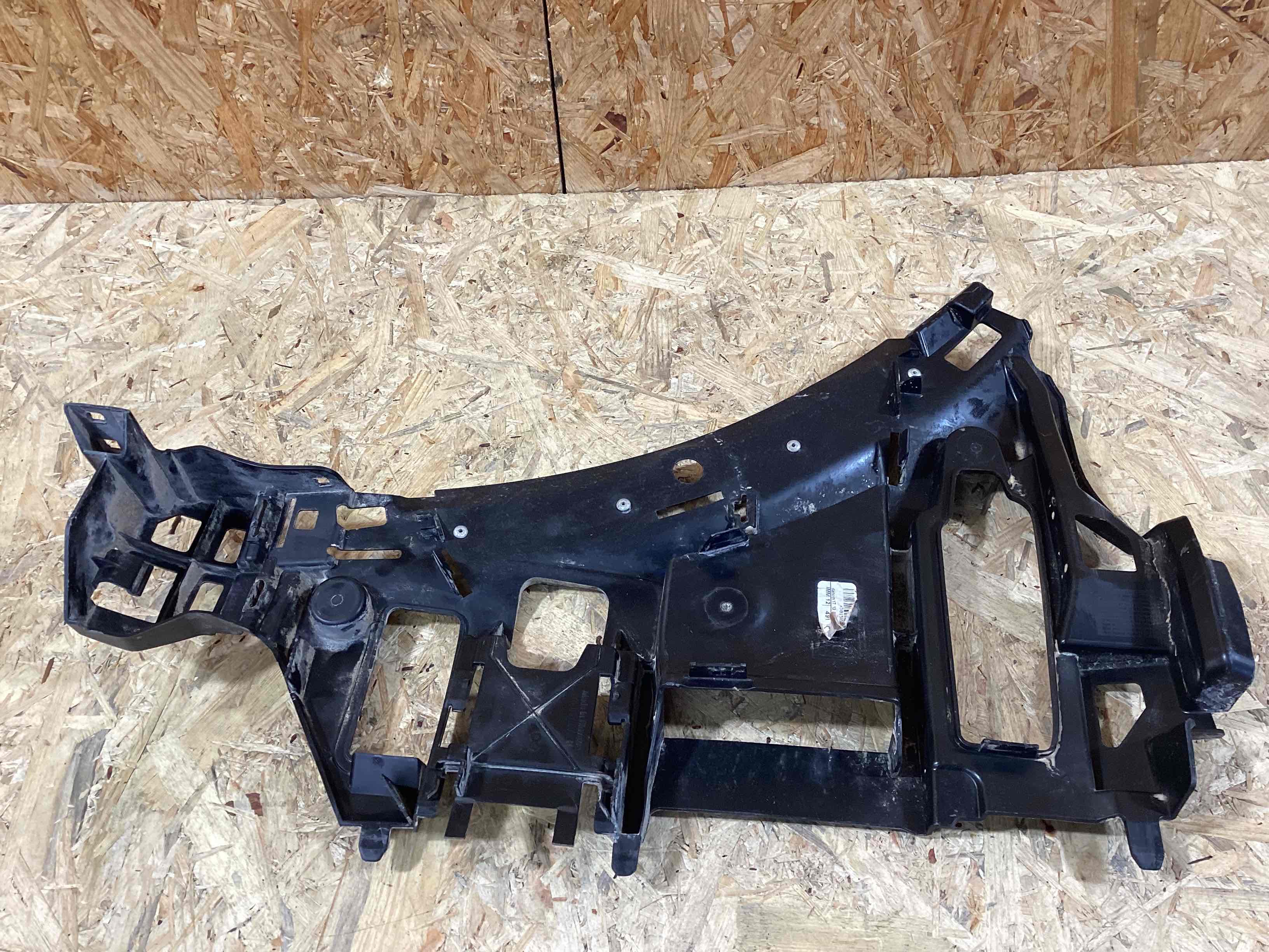 Крепление бампера Porsche Cayenne 160426-125