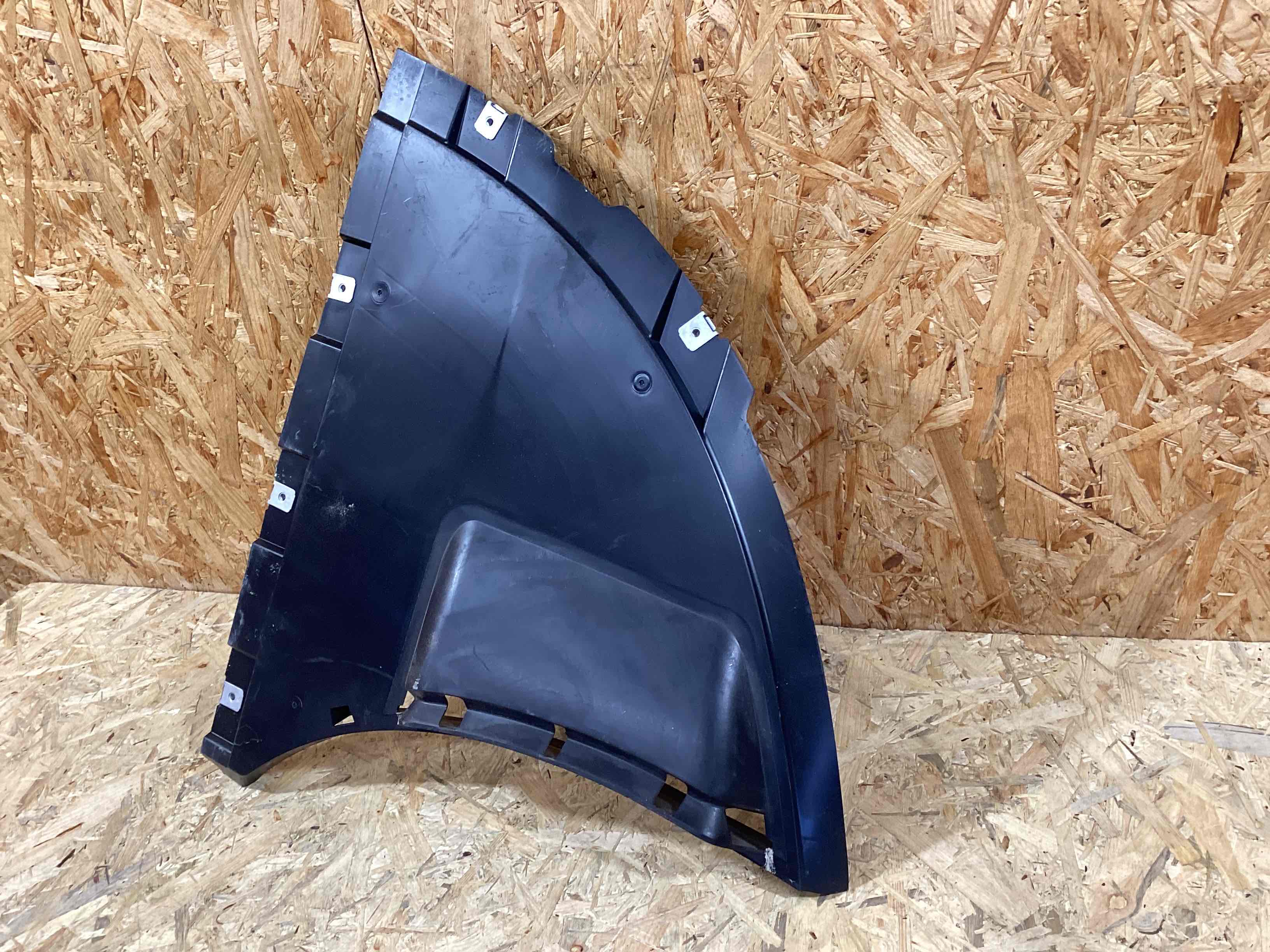 Защита арок передняя левая (подкрылок) Porsche Taycan 160426-126