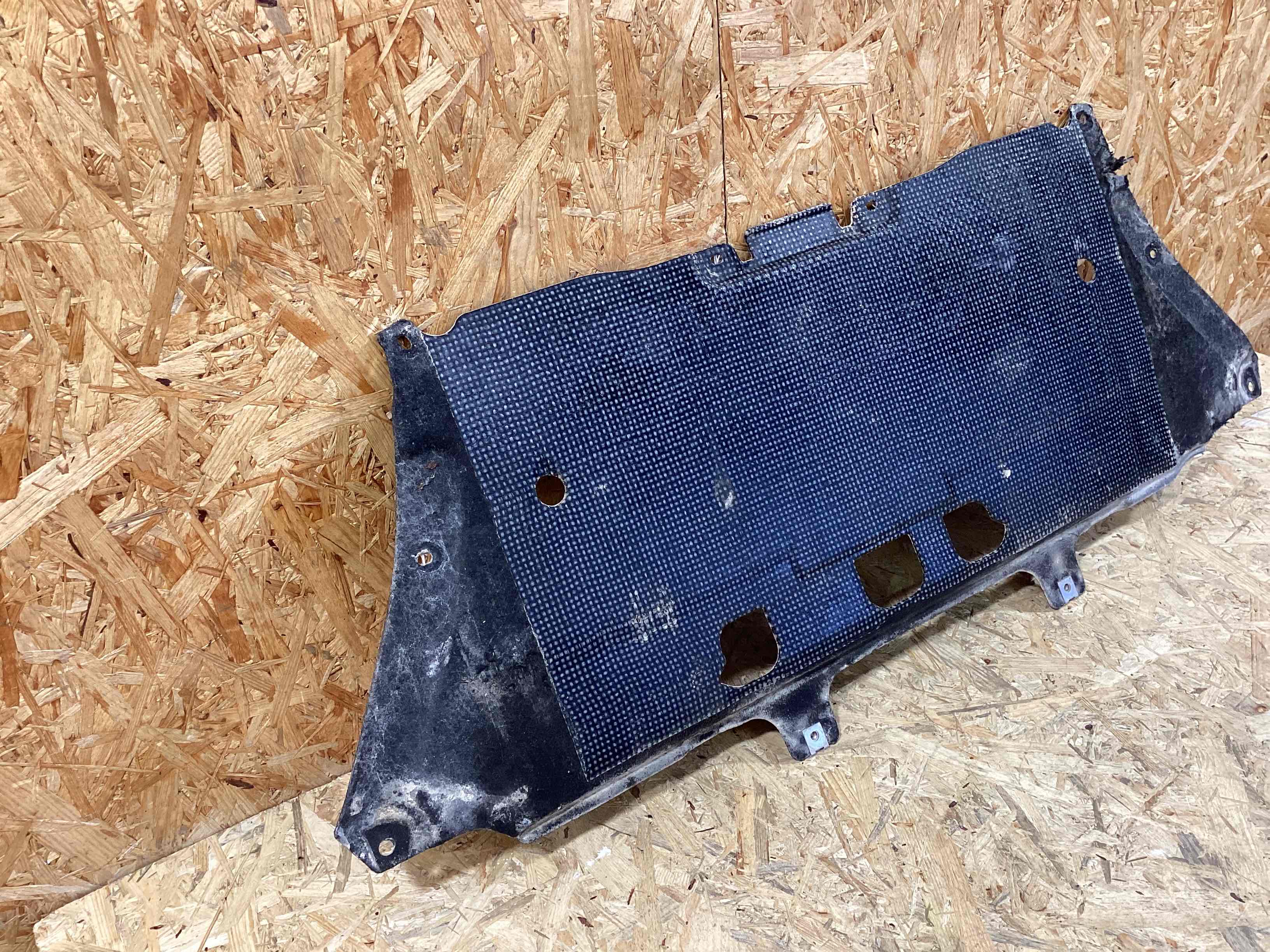 Защита днища кузова Porsche Cayenne 160426-128