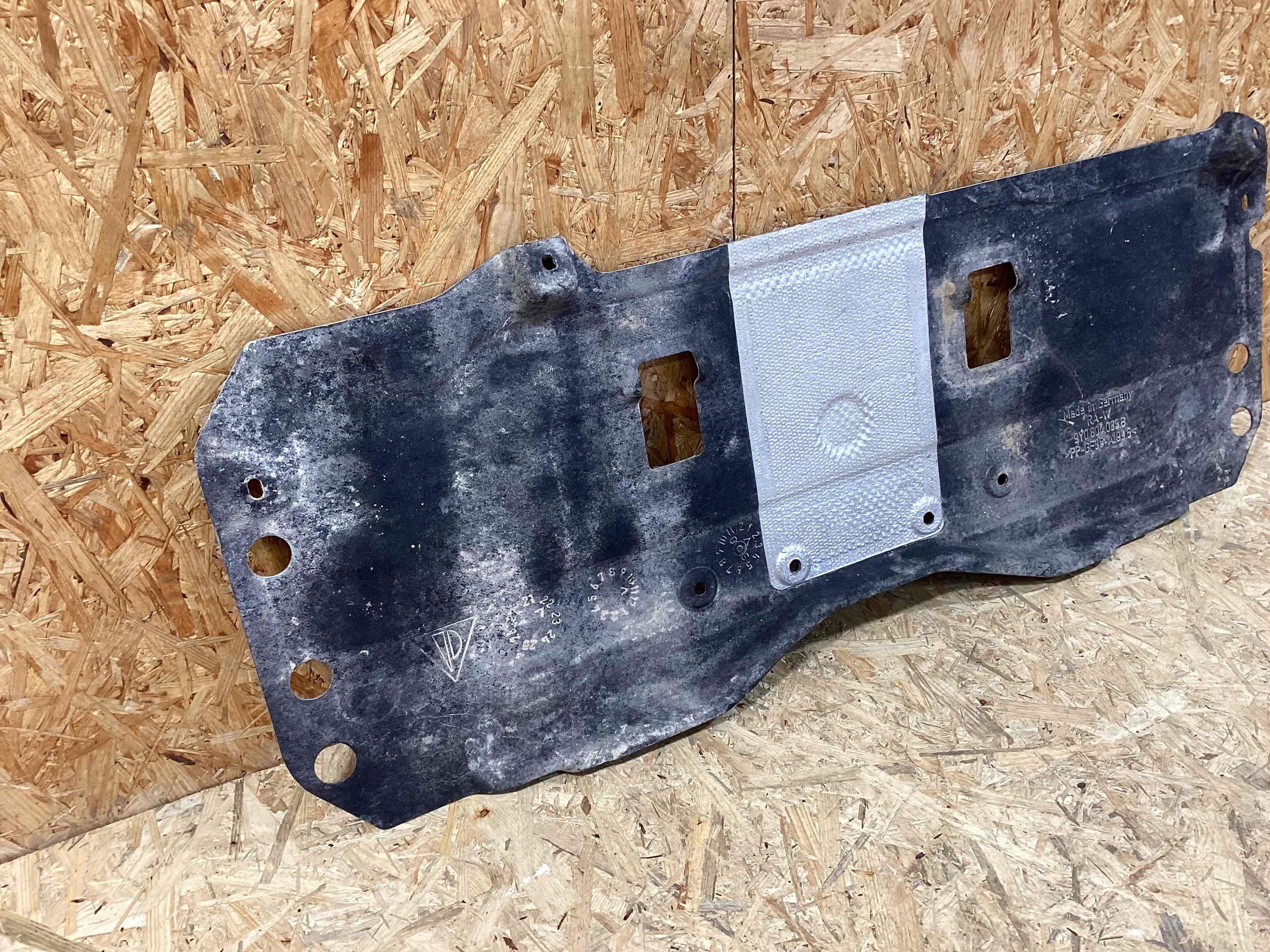 Защита днища кузова Porsche Cayenne 160426-129