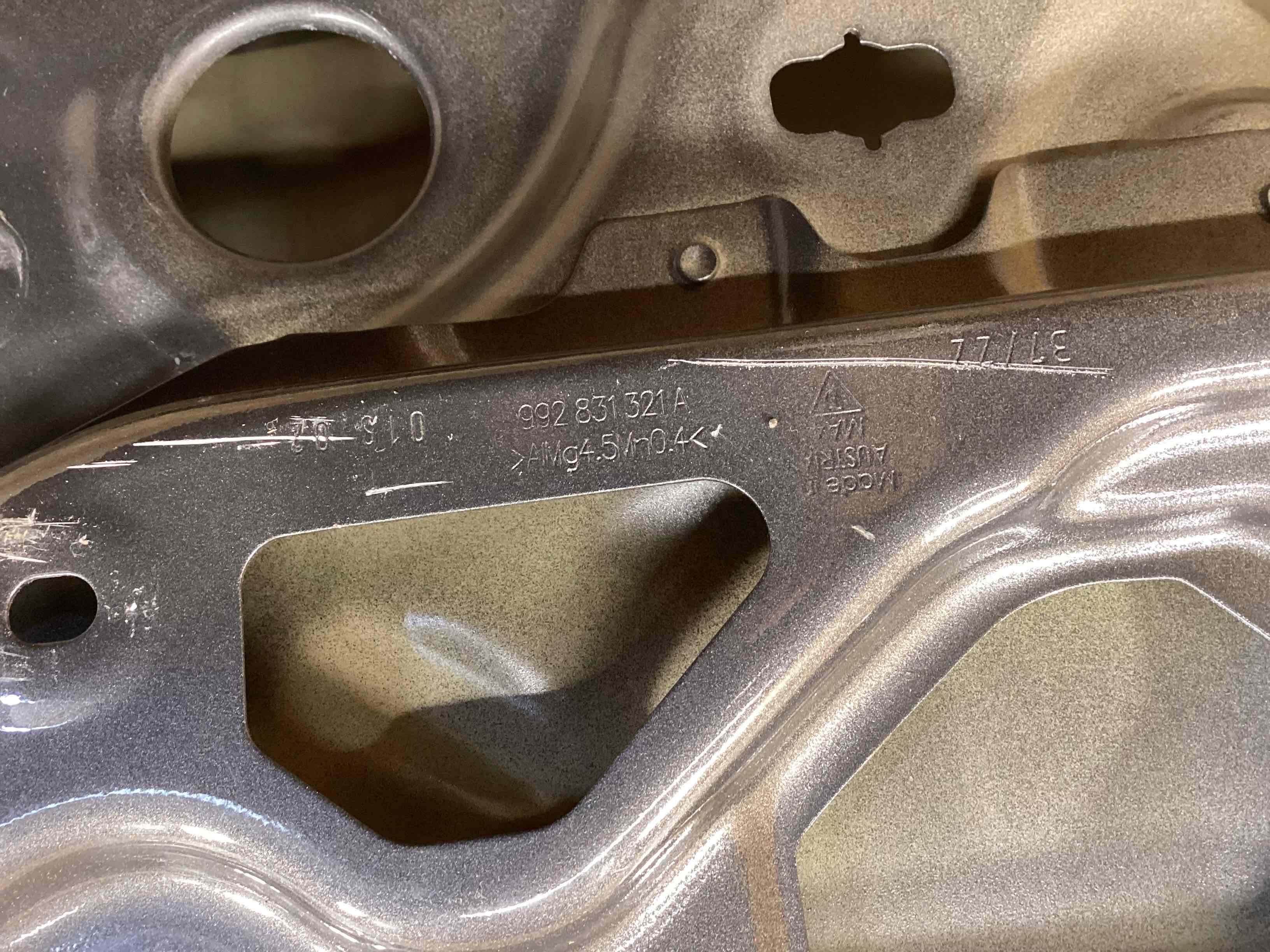 Дверь передняя левая Porsche 911 160626-105