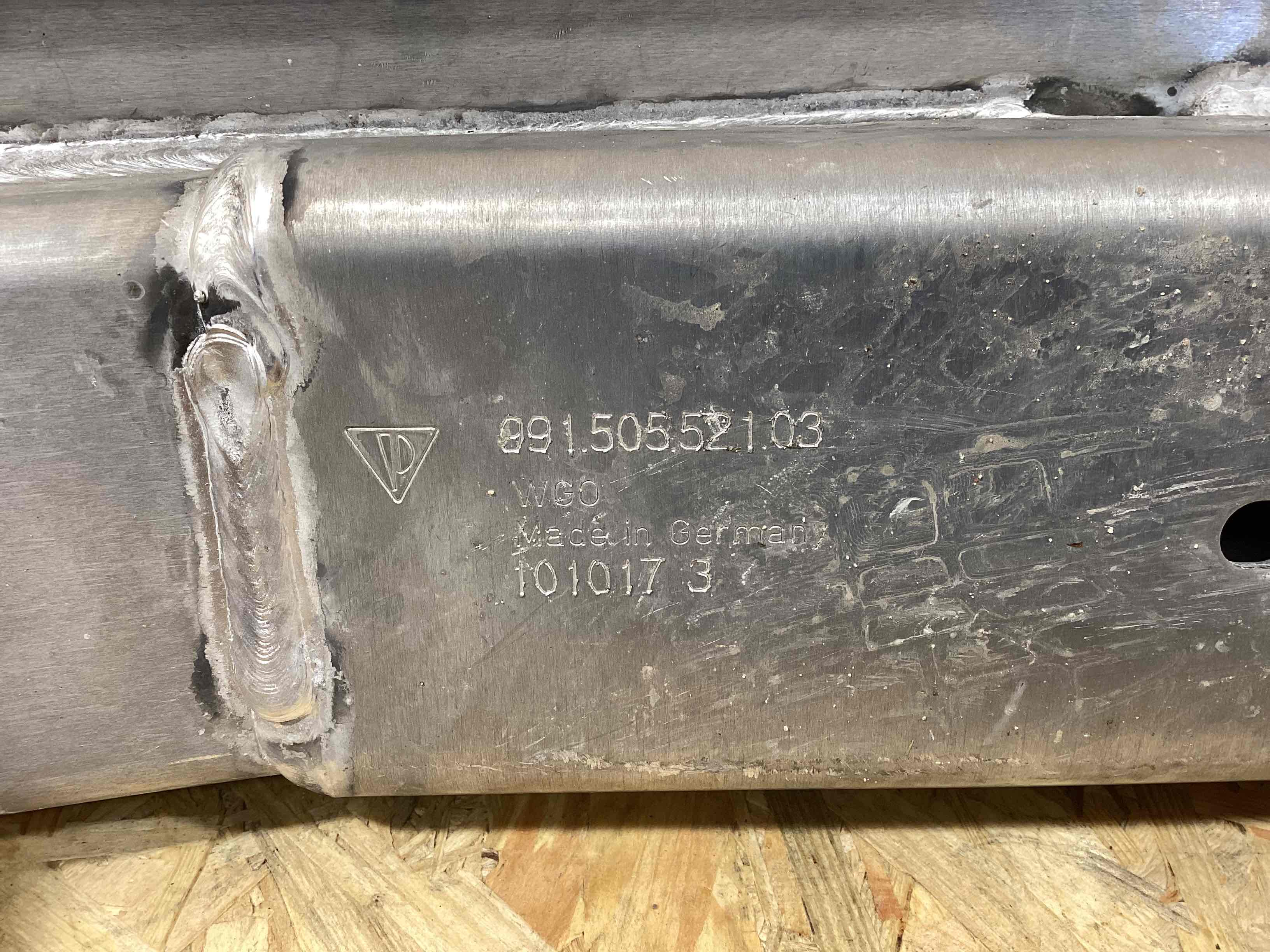 Усилитель бампера переднего Porsche 911 160626-108