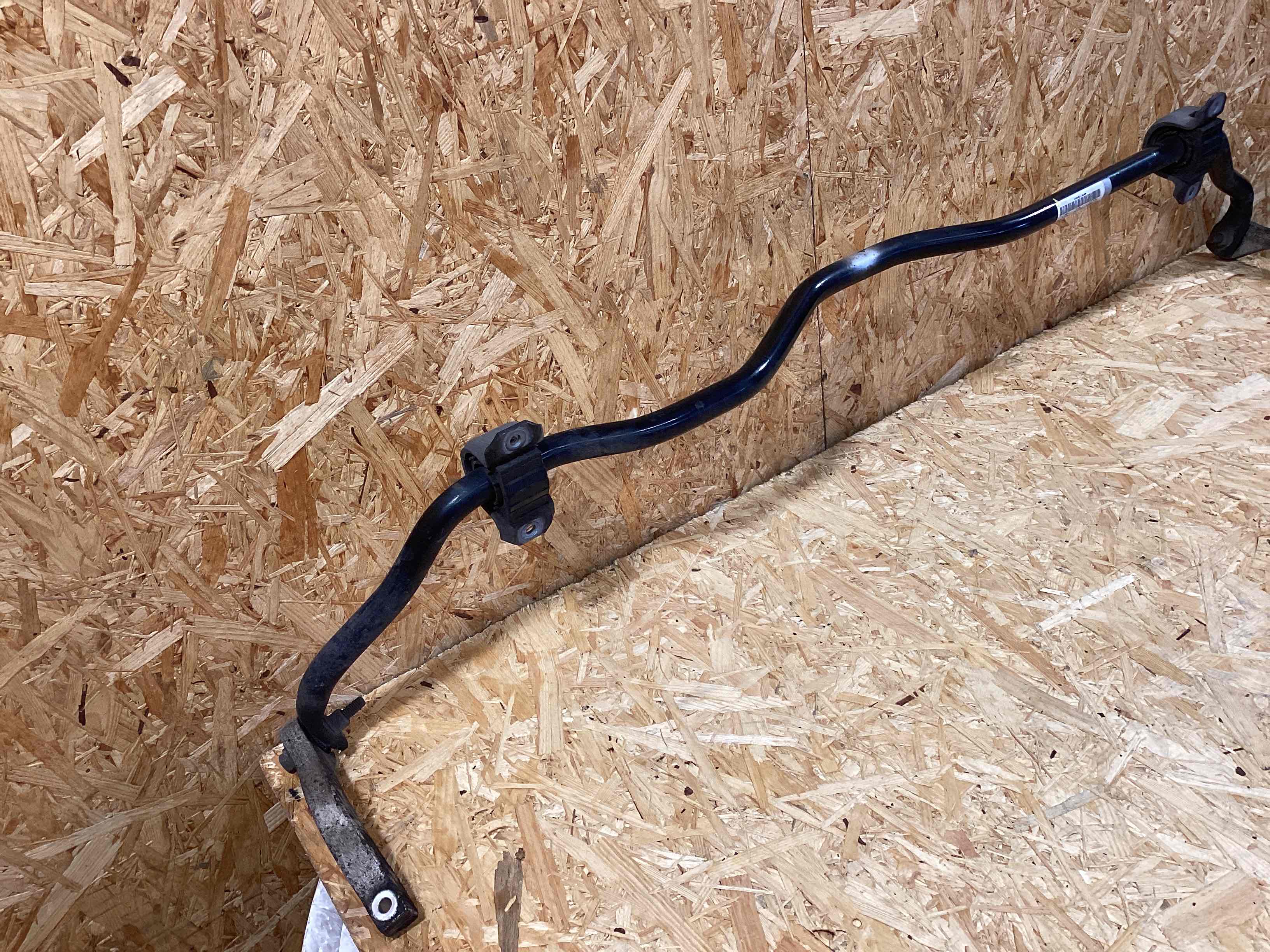 Стабилизатор поперечной устойчивости Porsche Cayenne 160925-103