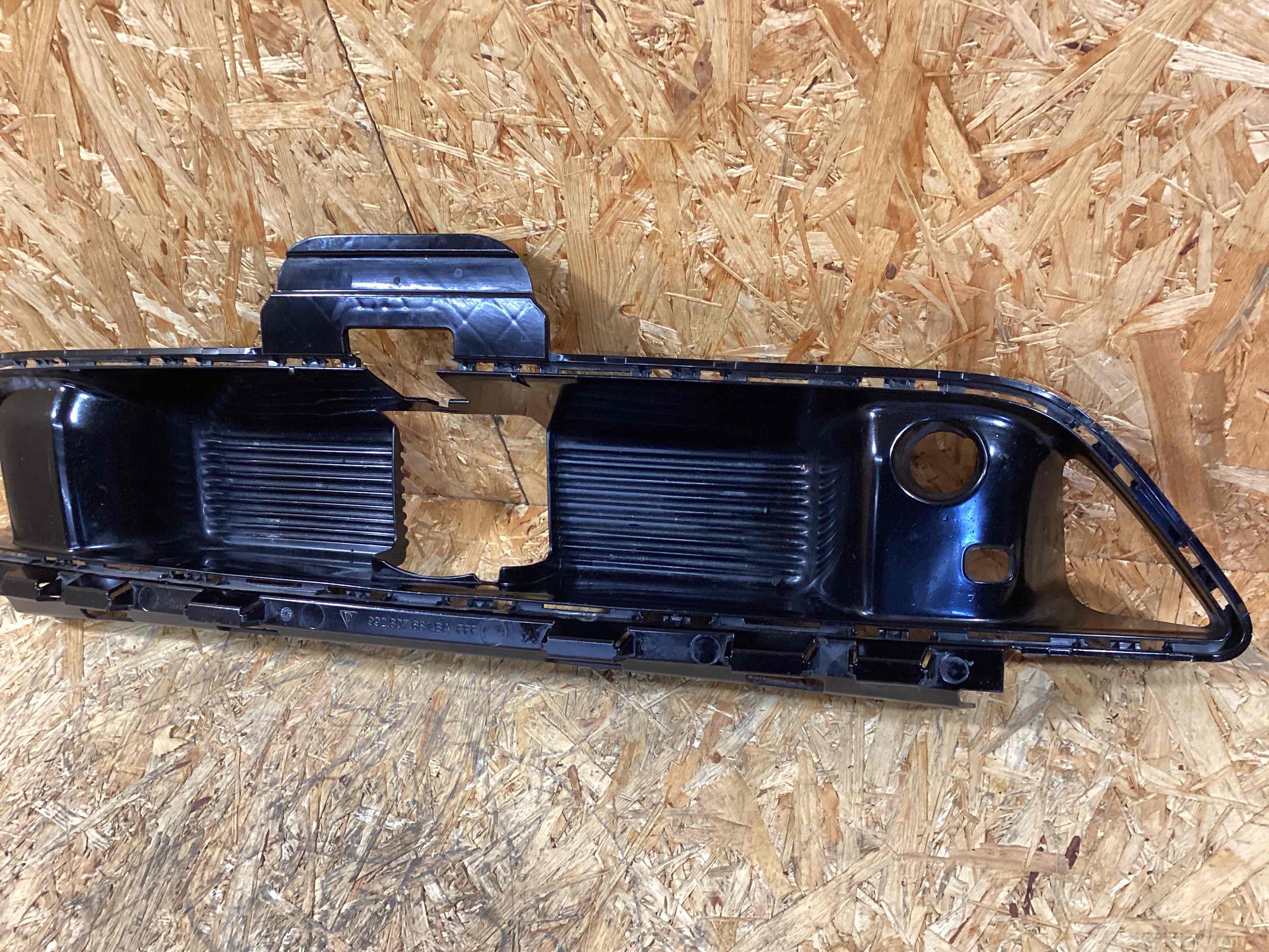 Заглушка, вставка (решетка) в бампер Porsche 911 161025-111