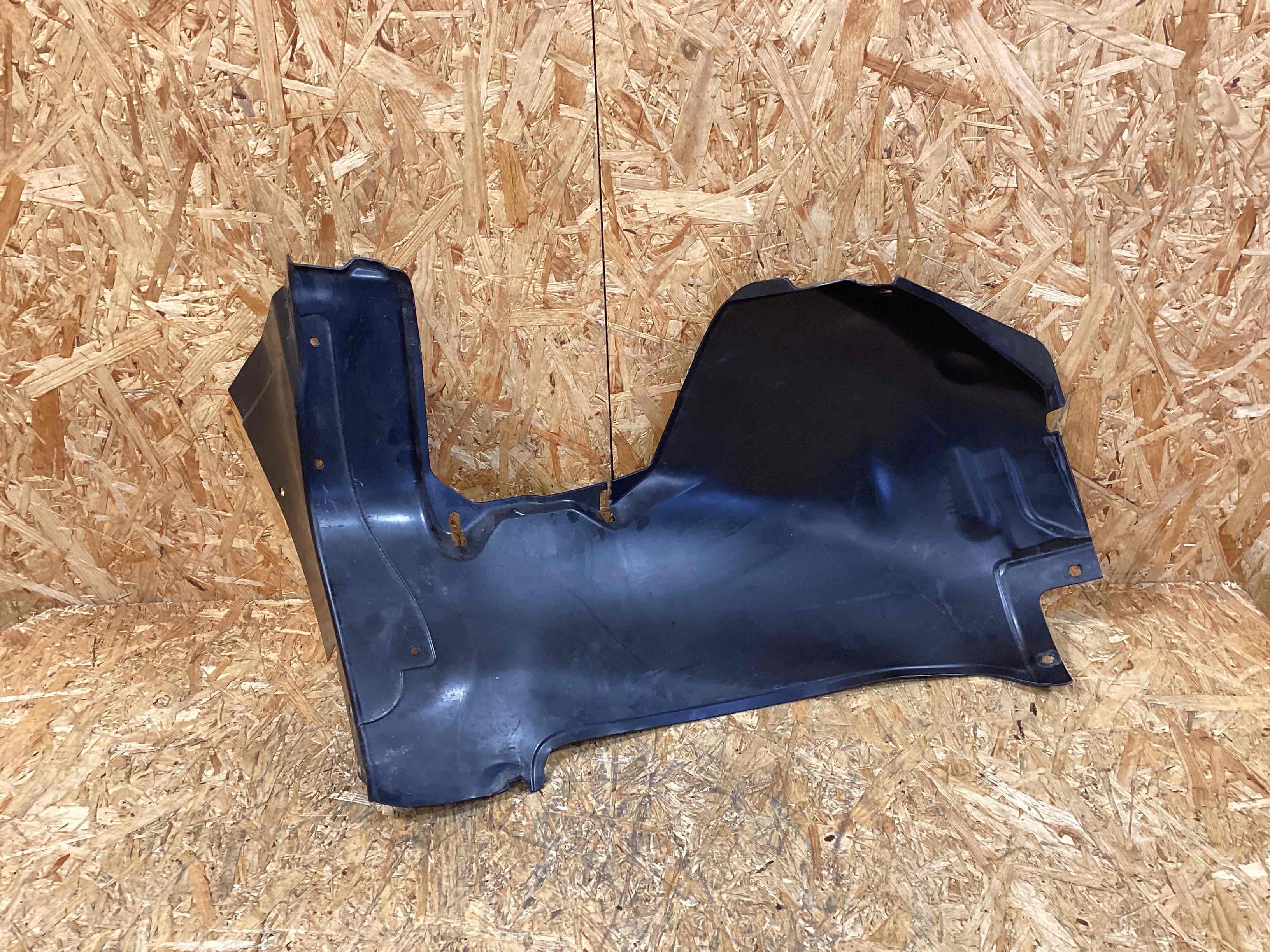 Защита арок передняя левая (подкрылок) Porsche Cayman GT4 161025-113