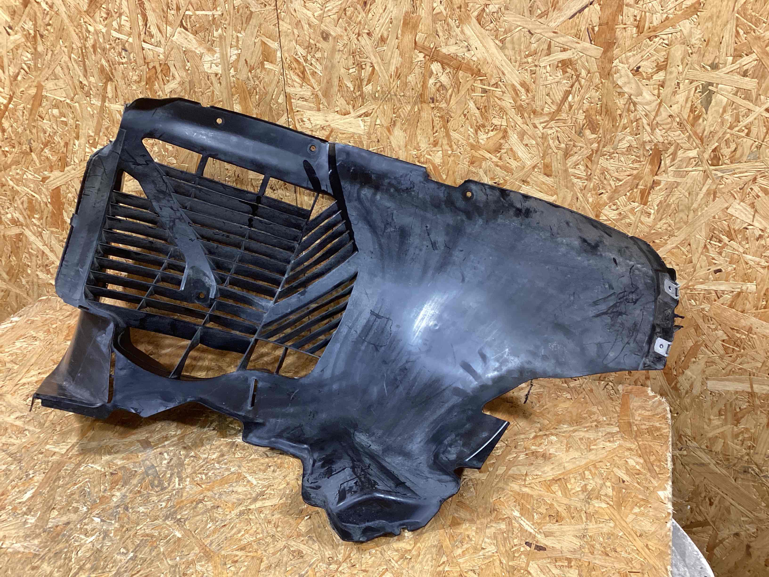 Защита арок передняя левая (подкрылок) Porsche 911 161225-102