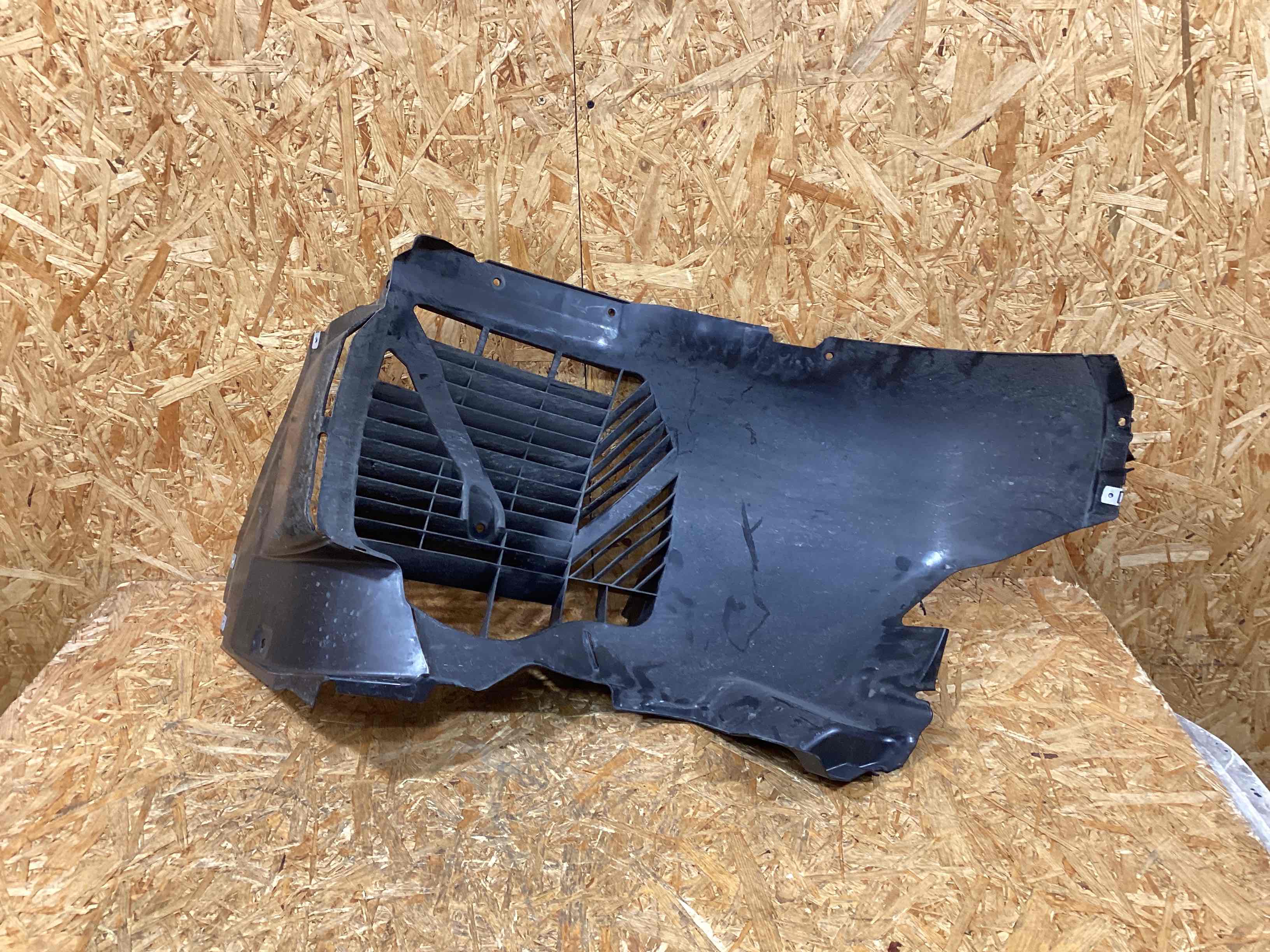 Защита арок передняя левая (подкрылок) Porsche 911 161225-104