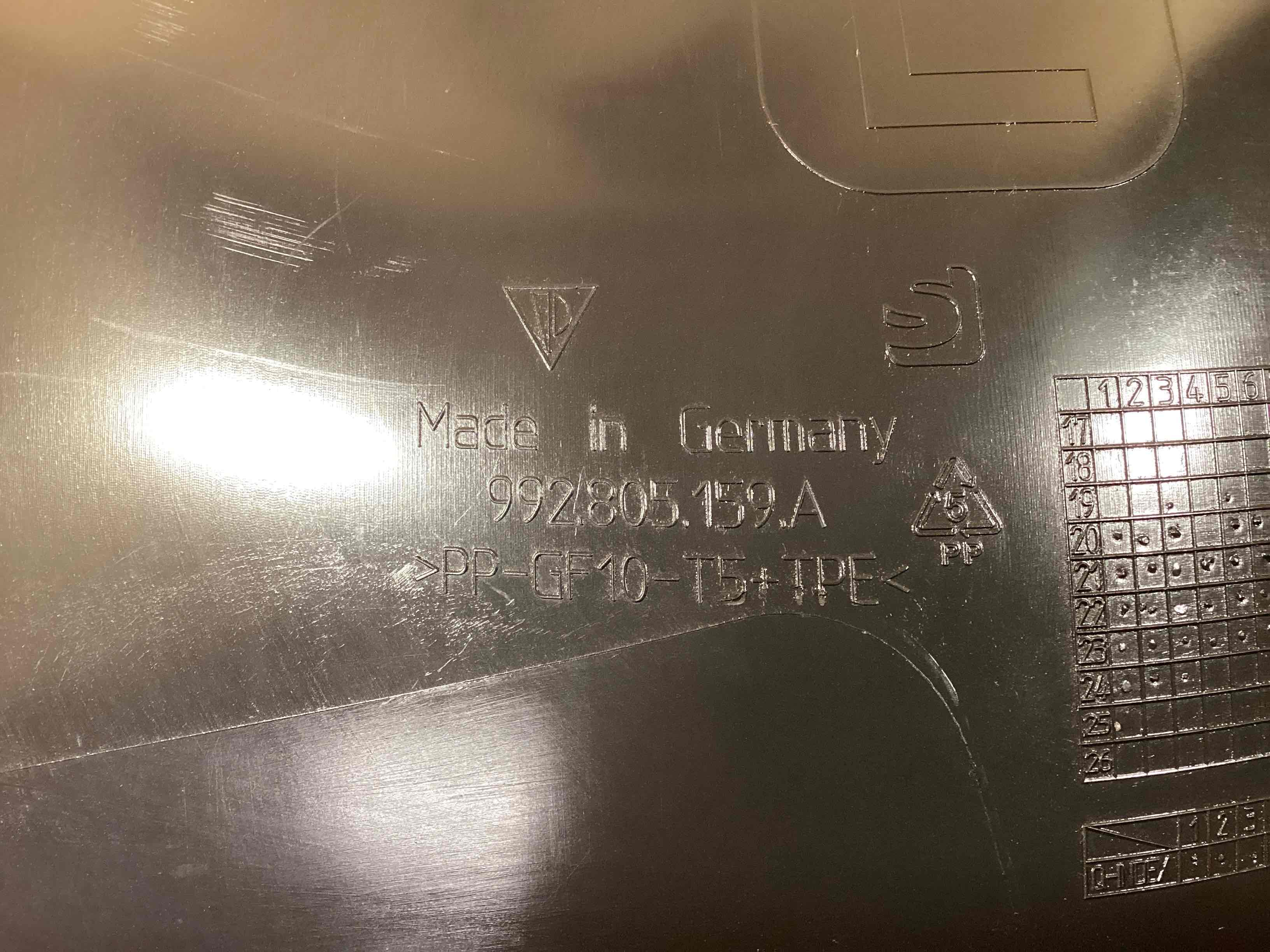 Защита арок передняя левая (подкрылок) Porsche 911 161225-104