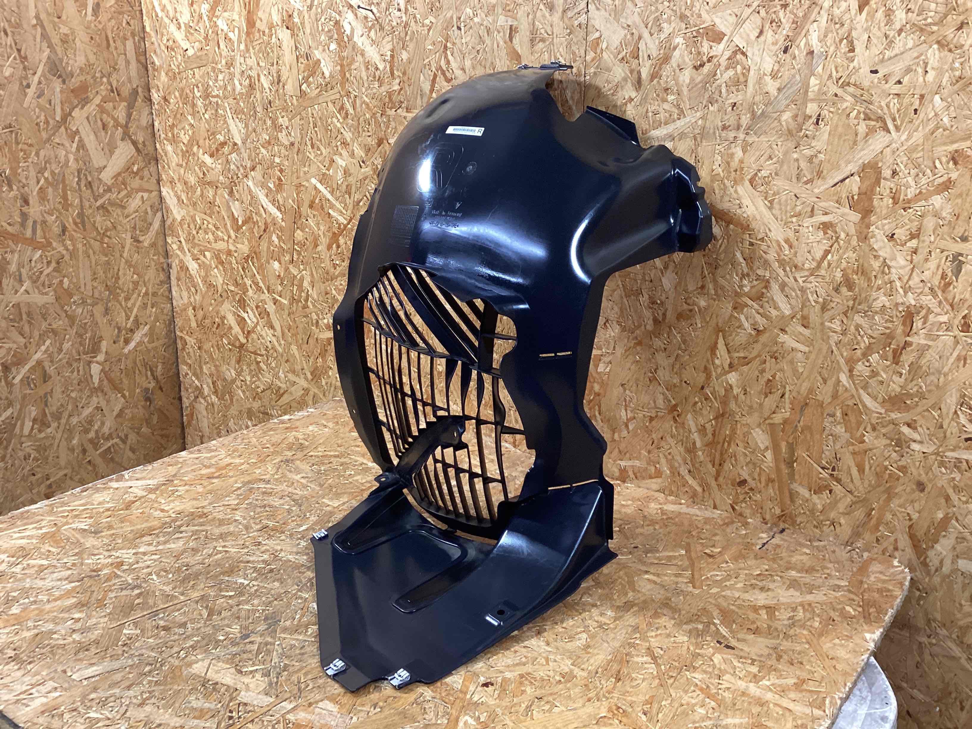 Защита арок передняя правая (подкрылок) Porsche 911 161225-105