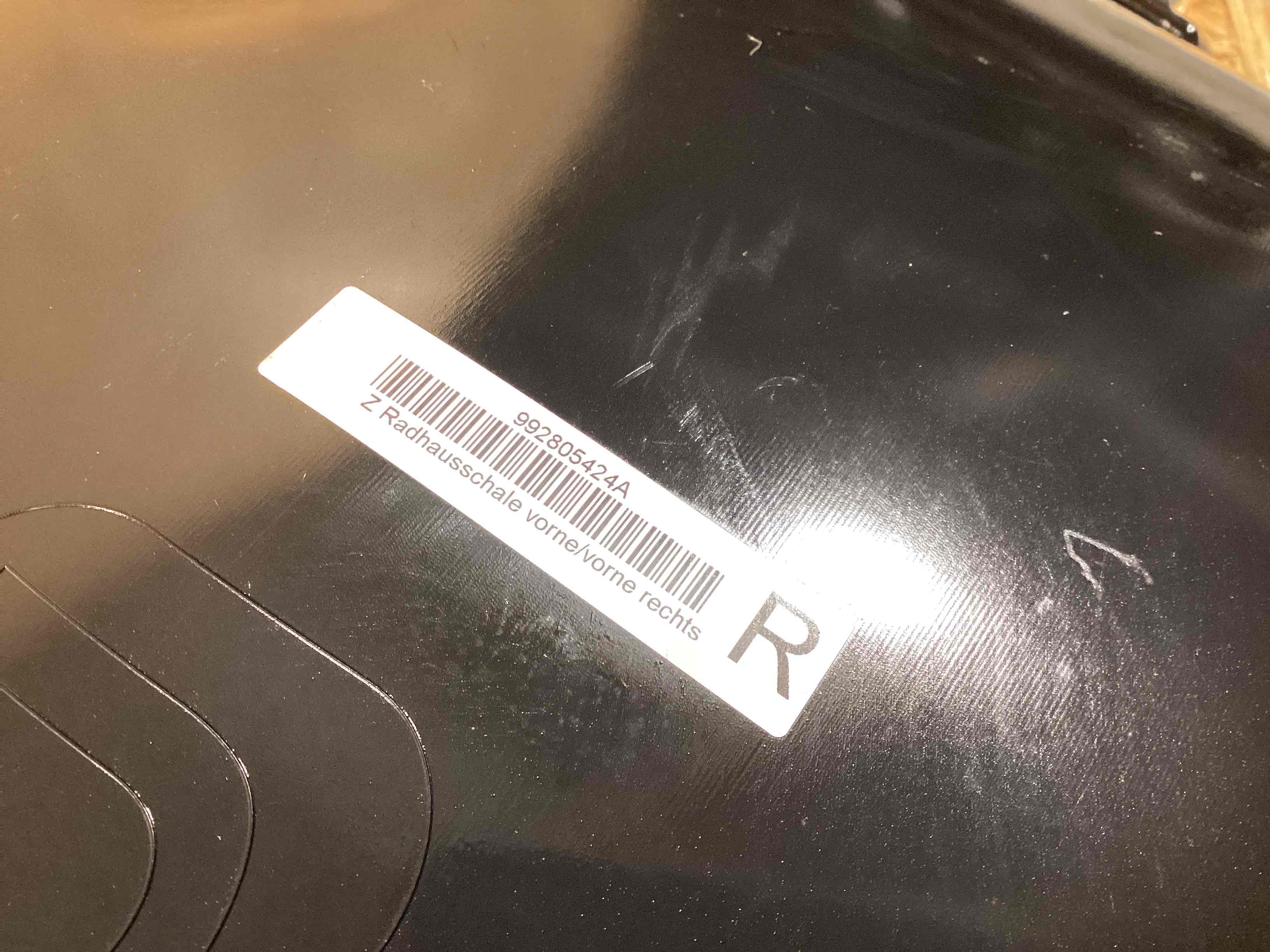 Защита арок передняя правая (подкрылок) Porsche 911 161225-105