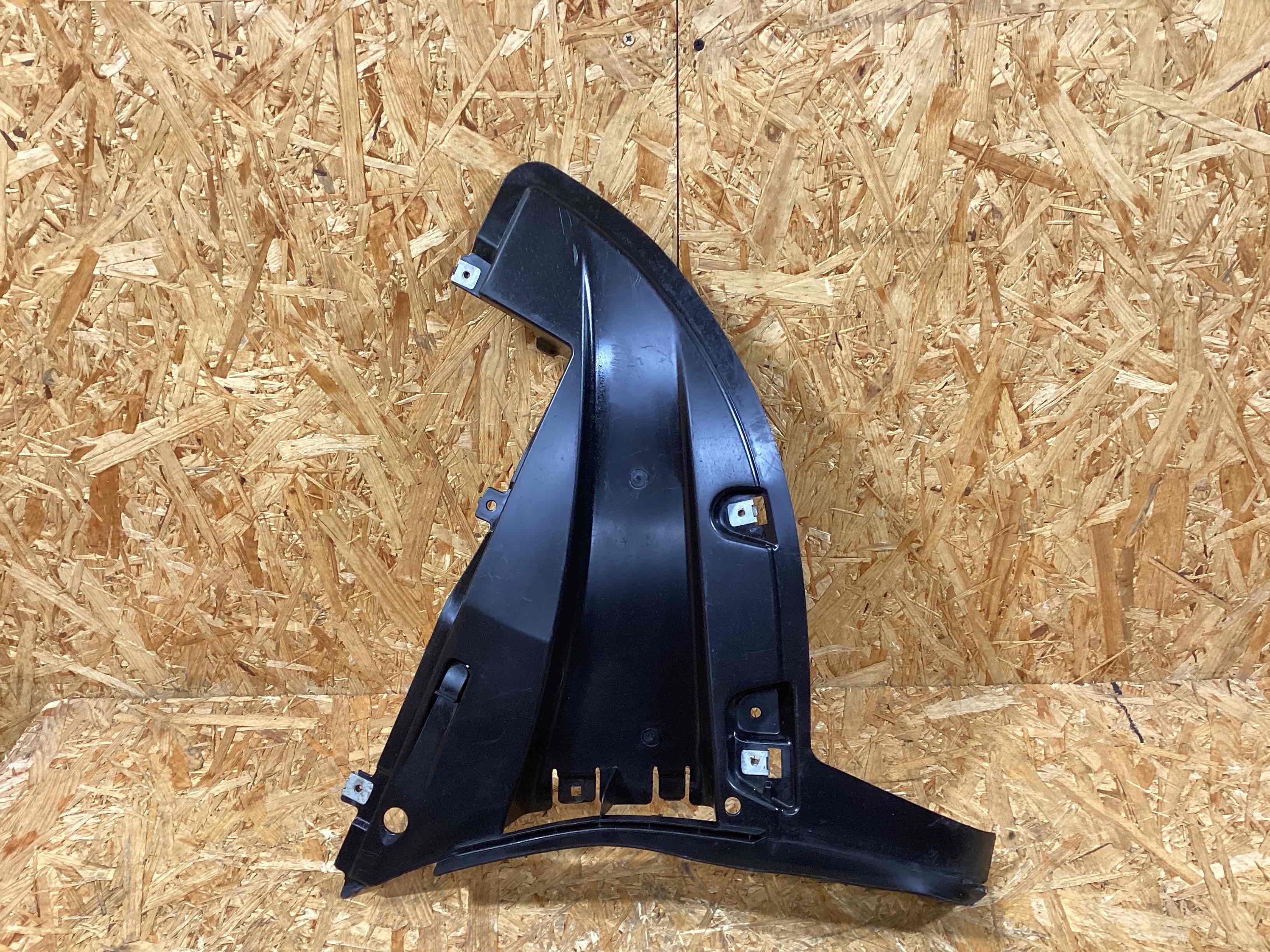 Защита арок передняя левая (подкрылок) Porsche Macan 161225-106