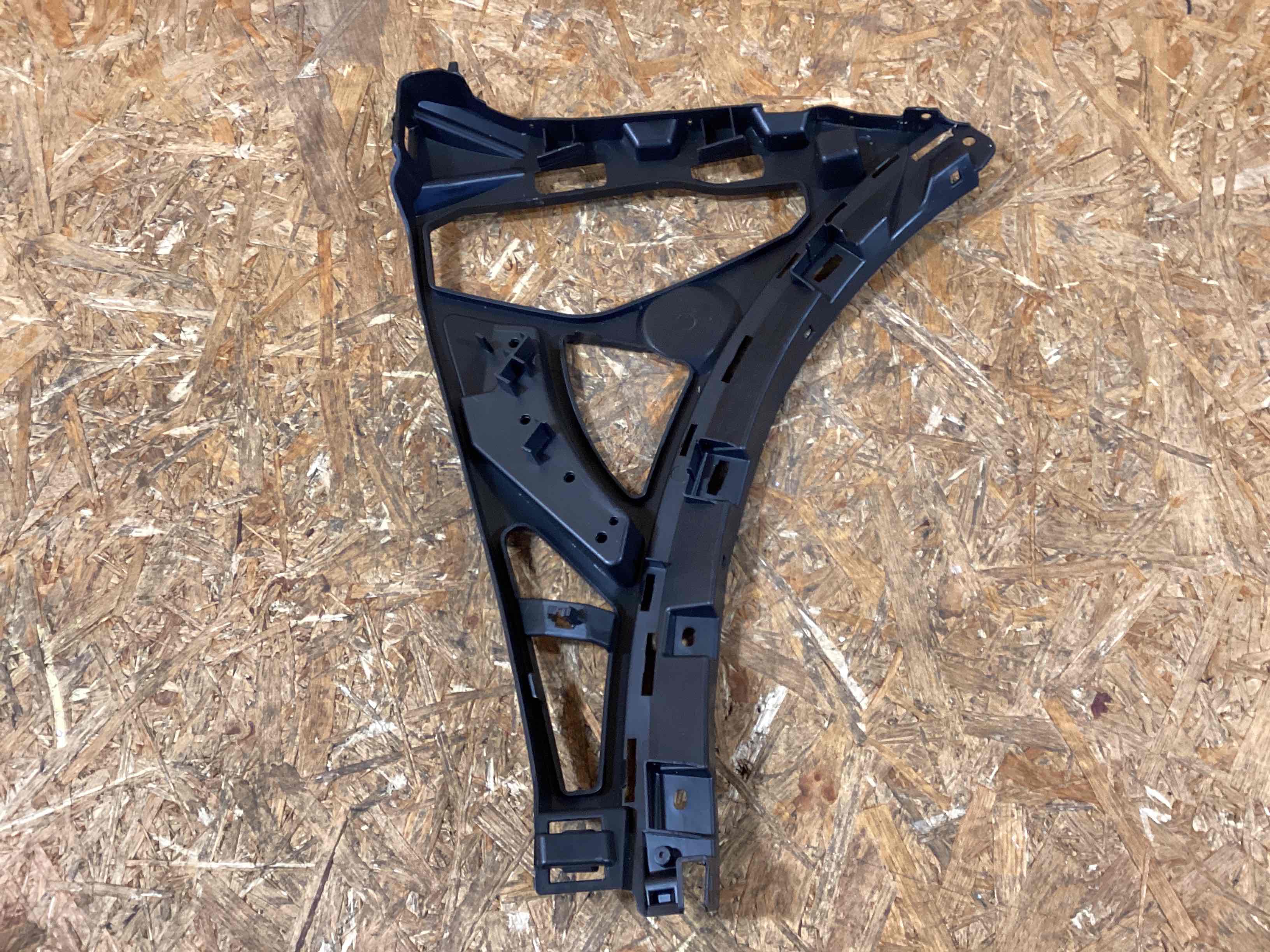 Крепление бампера Porsche Cayenne 170226-111