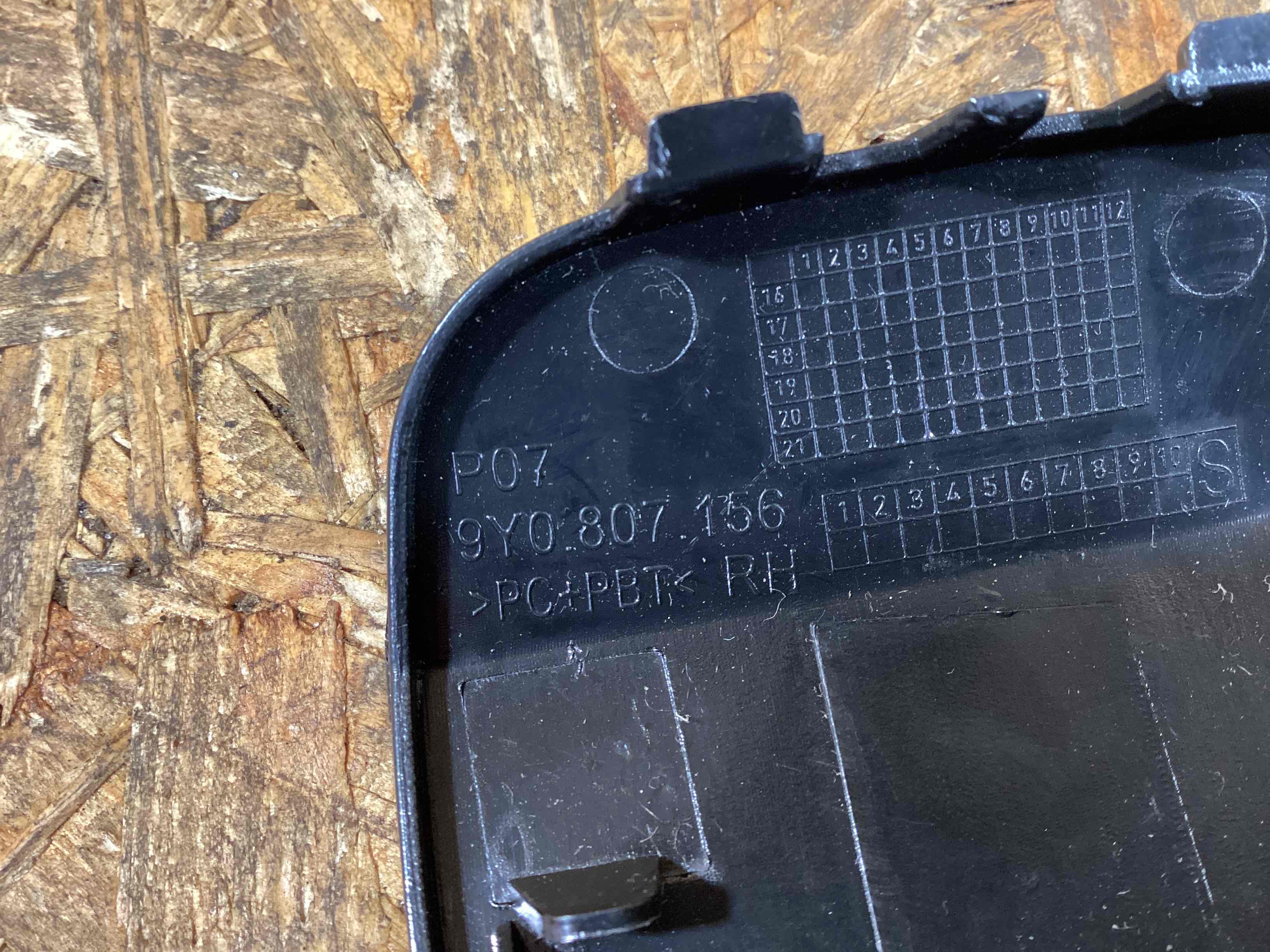 Заглушка, вставка (решетка) в бампер Porsche Cayenne 170226-114