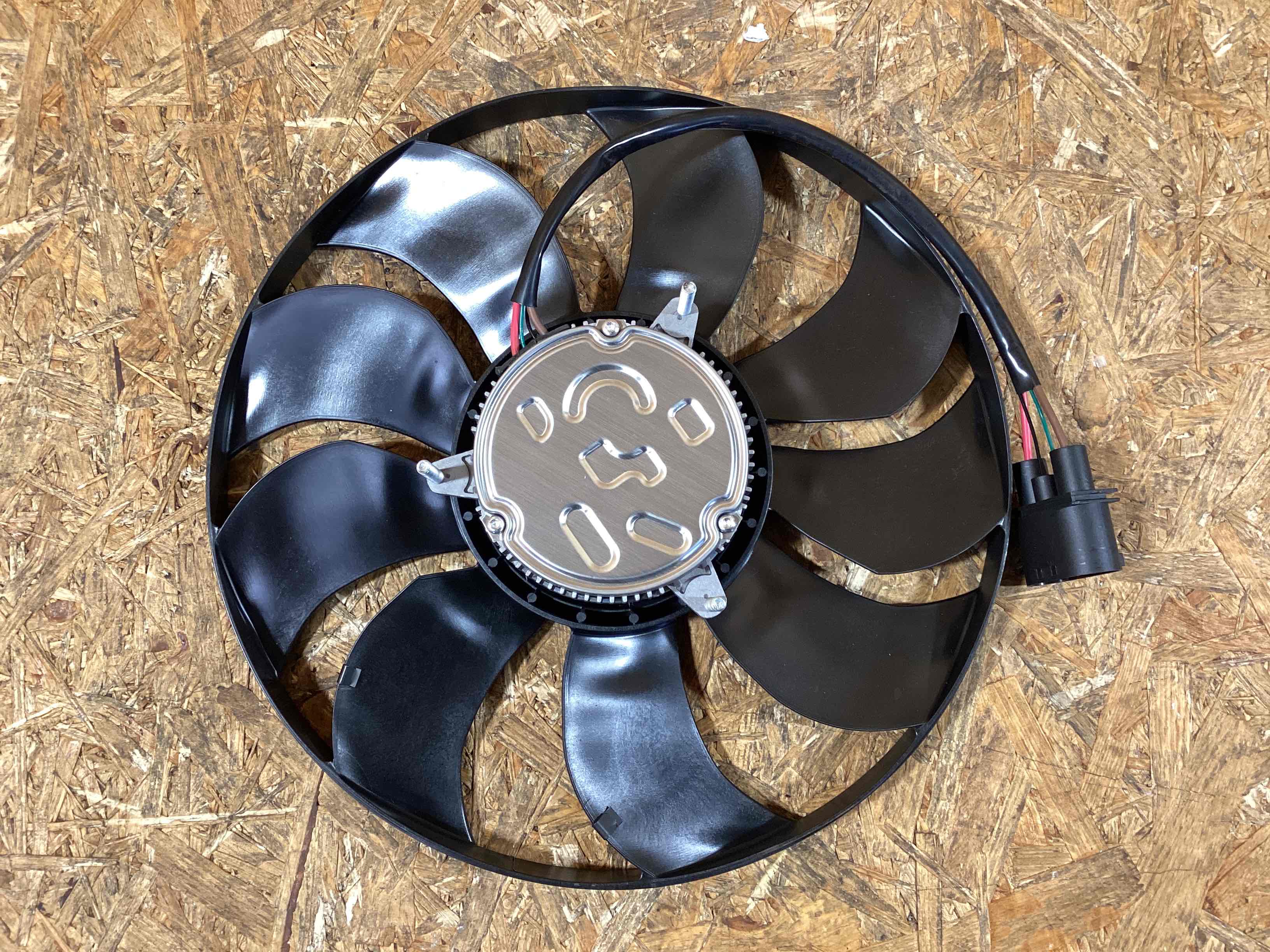 Вентилятор радиатора, вентиляторы Porsche 911 170226-120